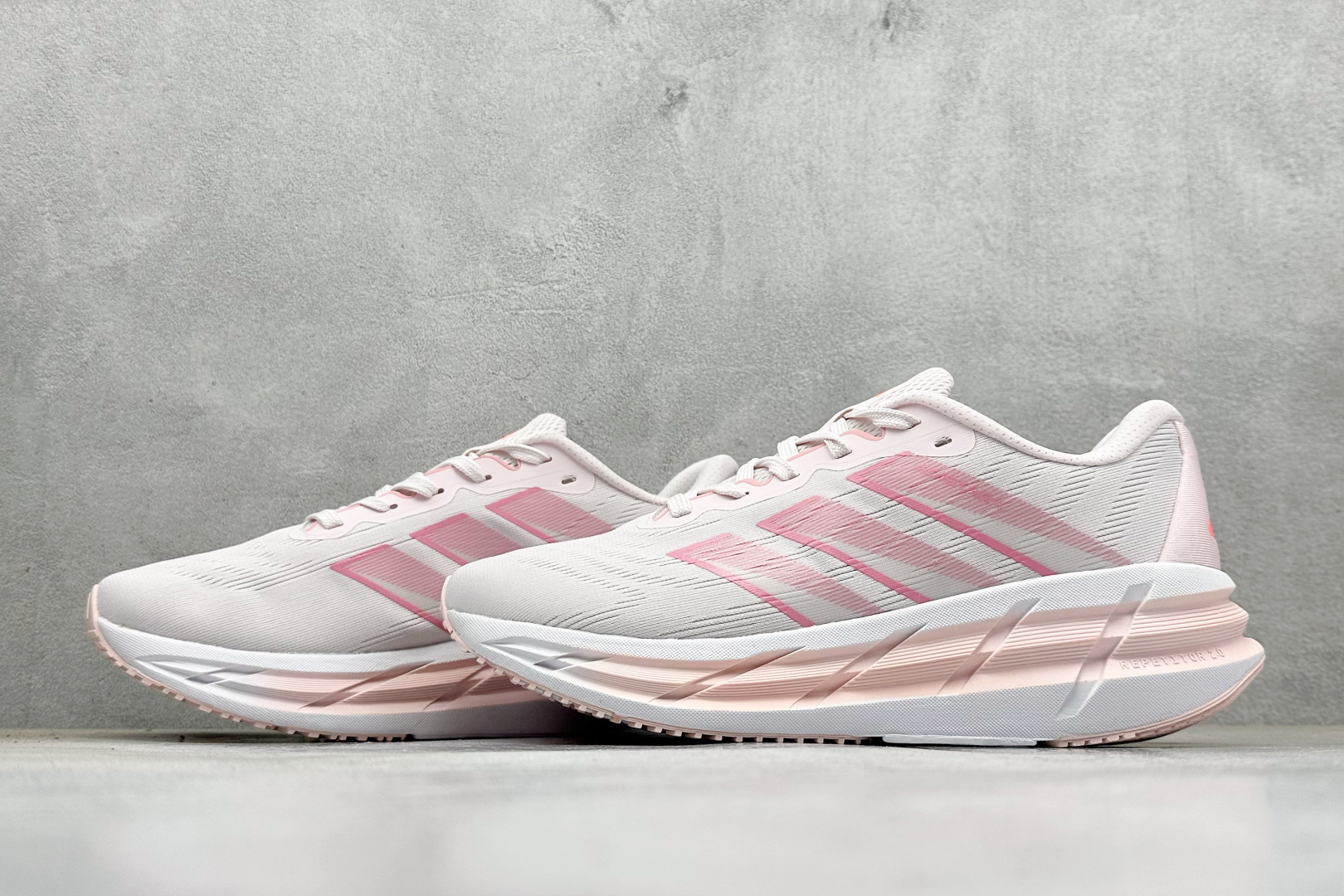 Adidas Originals Adistar 阿迪复古舒适防滑减震运动鞋 ID6187