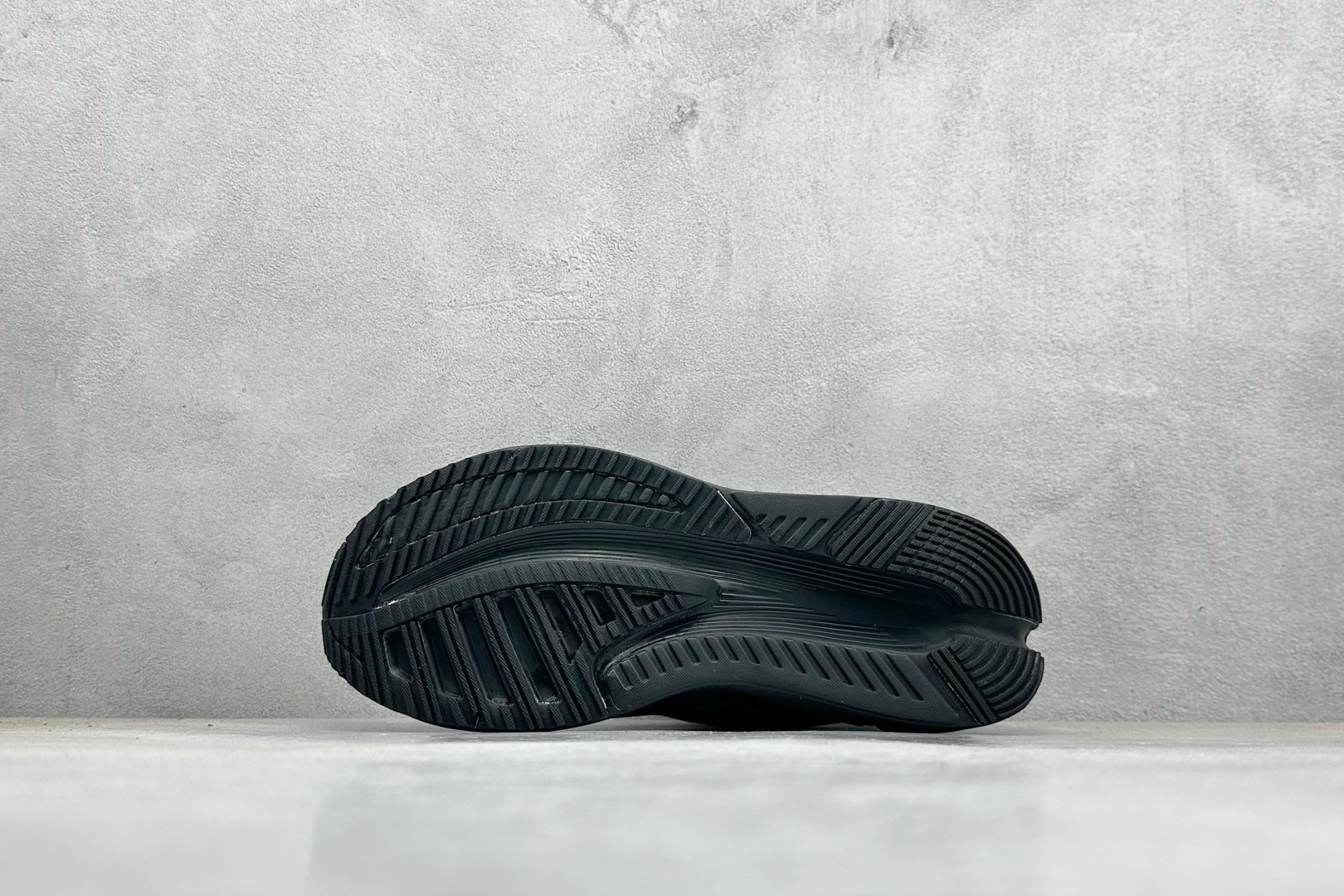 Adidas Originals Adistar 阿迪复古舒适防滑减震运动鞋 ID6182 Adidas Originals Adistar 阿迪复古舒适防滑减震运动鞋 ID6182