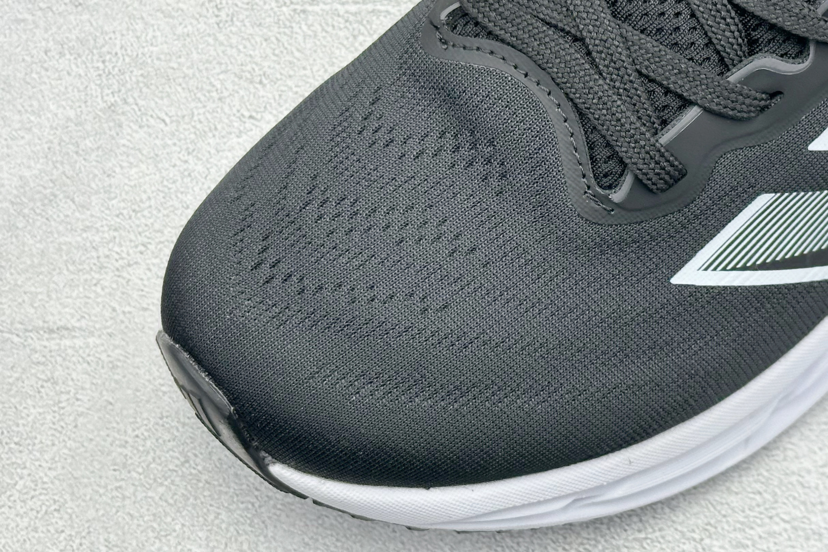 180 Adidas Originals Adistar 阿迪复古舒适防滑减震运动鞋 ID6180