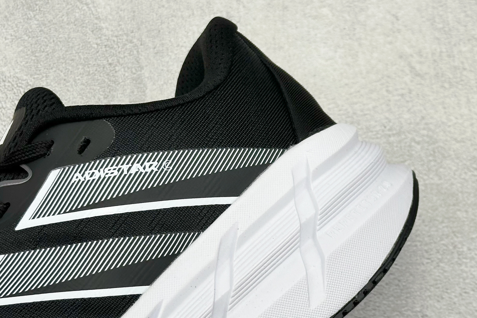 180 Adidas Originals Adistar 阿迪复古舒适防滑减震运动鞋 ID6180