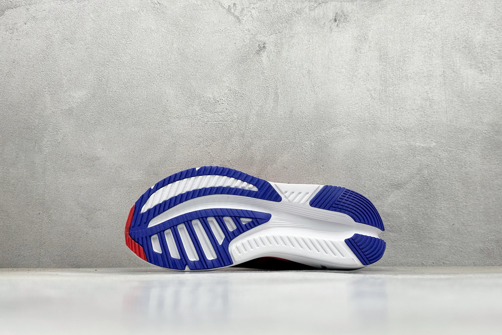 180 Adidas Originals Adistar 阿迪复古舒适防滑减震运动鞋 ID6184