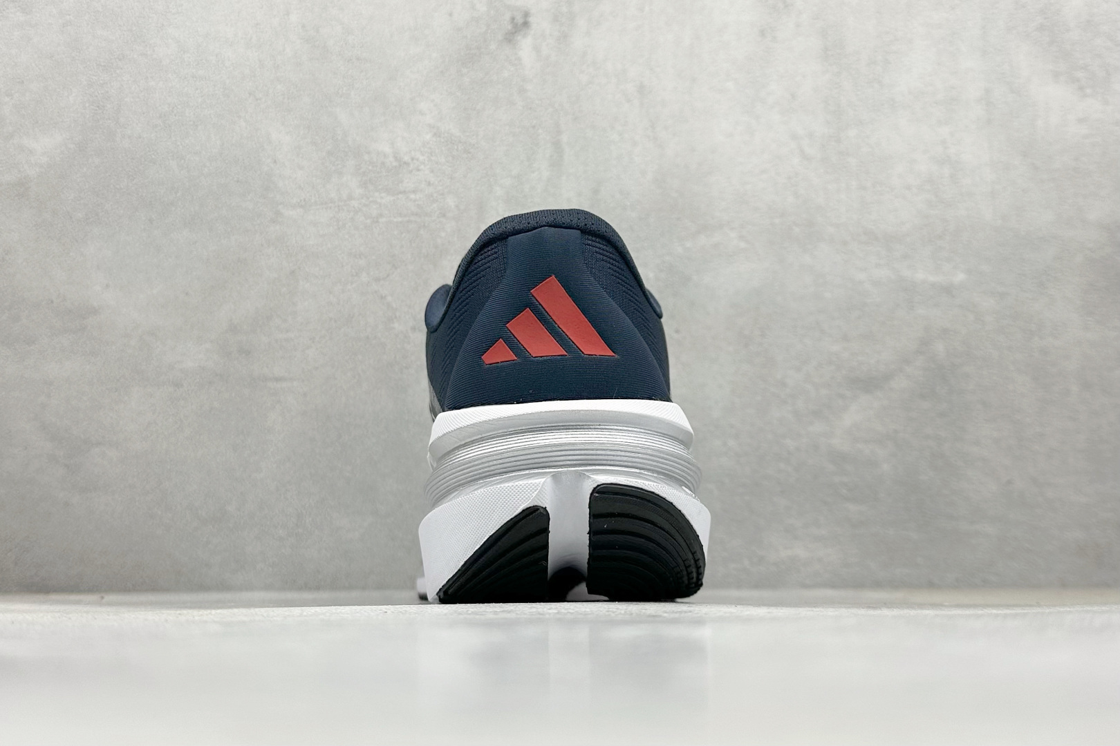 Adidas Originals Adistar 阿迪复古舒适防滑减震运动鞋 ID6183 Adidas Originals Adistar 阿迪复古舒适防滑减震运动鞋 ID6183