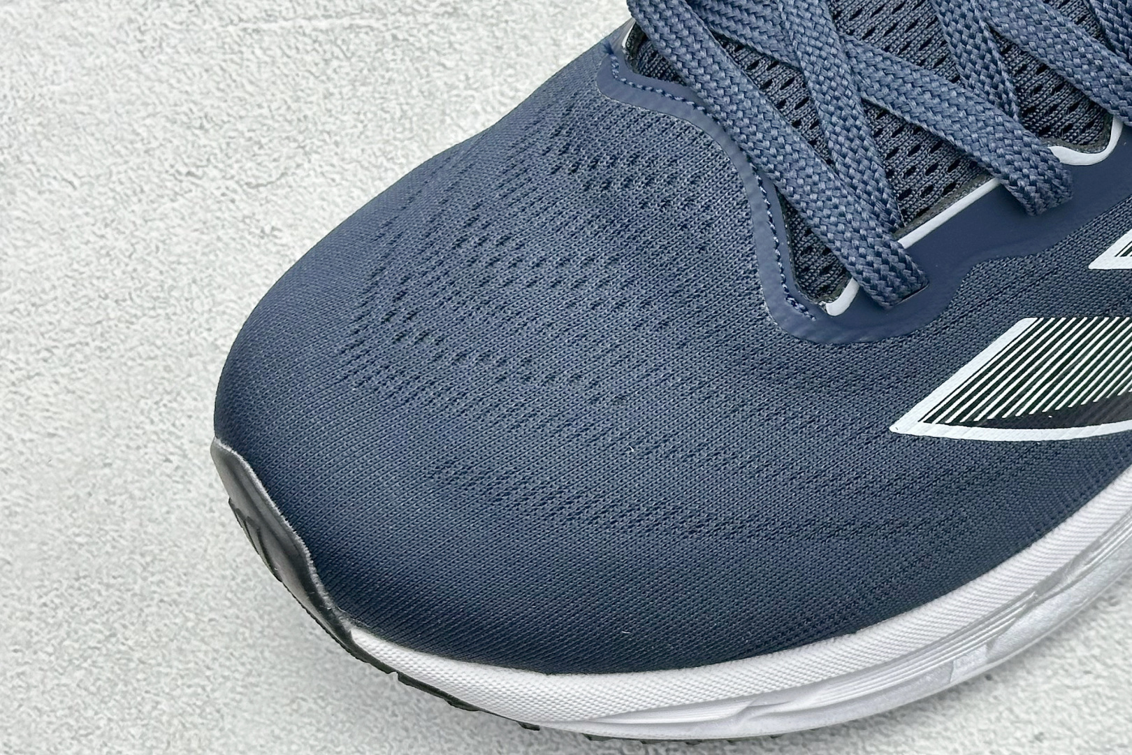 Adidas Originals Adistar 阿迪复古舒适防滑减震运动鞋 ID6183 Adidas Originals Adistar 阿迪复古舒适防滑减震运动鞋 ID6183