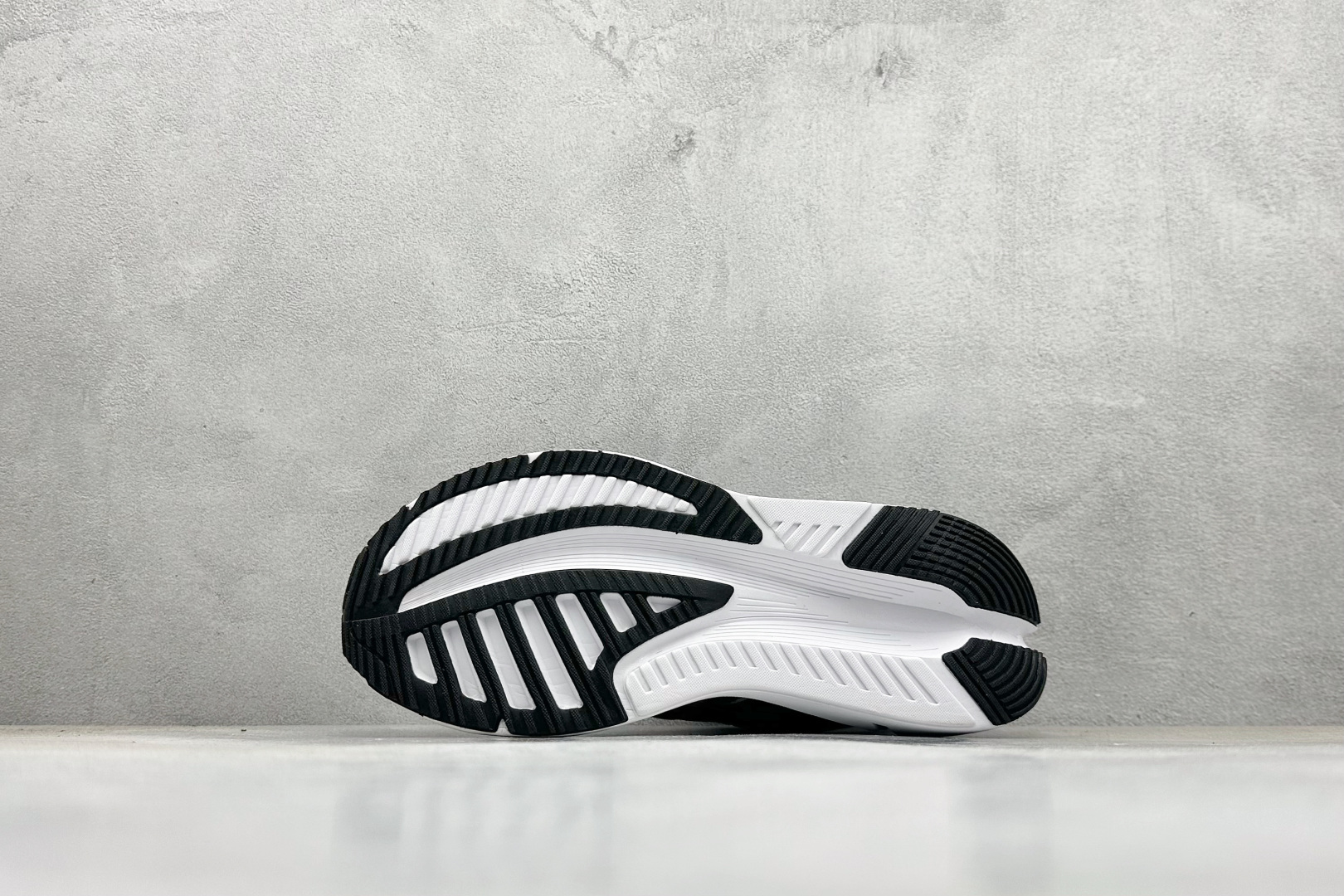 Adidas Originals Adistar 阿迪复古舒适防滑减震运动鞋 ID6183 Adidas Originals Adistar 阿迪复古舒适防滑减震运动鞋 ID6183