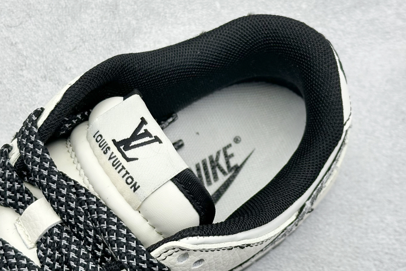 Nike SB Dunk Low LV联名 米黑牛仔勾 周年高端定制 低帮休闲板鞋 JP1628-027