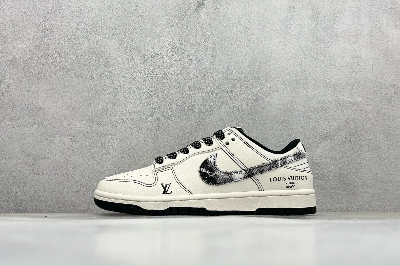 Nike SB Dunk Low LV联名 米黑牛仔勾 周年高端定制 低帮休闲板鞋 JP1628-027