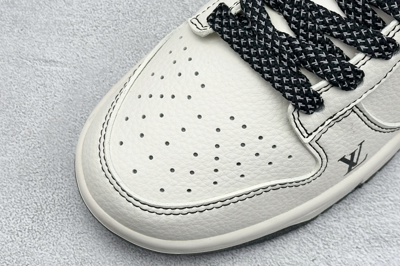 Nike SB Dunk Low LV联名 米黑牛仔勾 周年高端定制 低帮休闲板鞋 JP1628-027