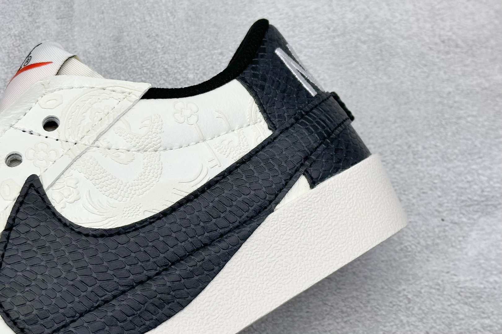 PG版Nike Blazer low 77 JUMBO 开括者大勾低帮休闲板鞋 DN2158-001