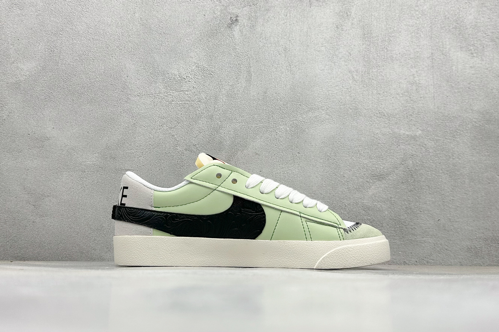 PG版Nike Blazer low 77 JUMBO 开括者大勾低帮休闲板鞋 DN2158-106