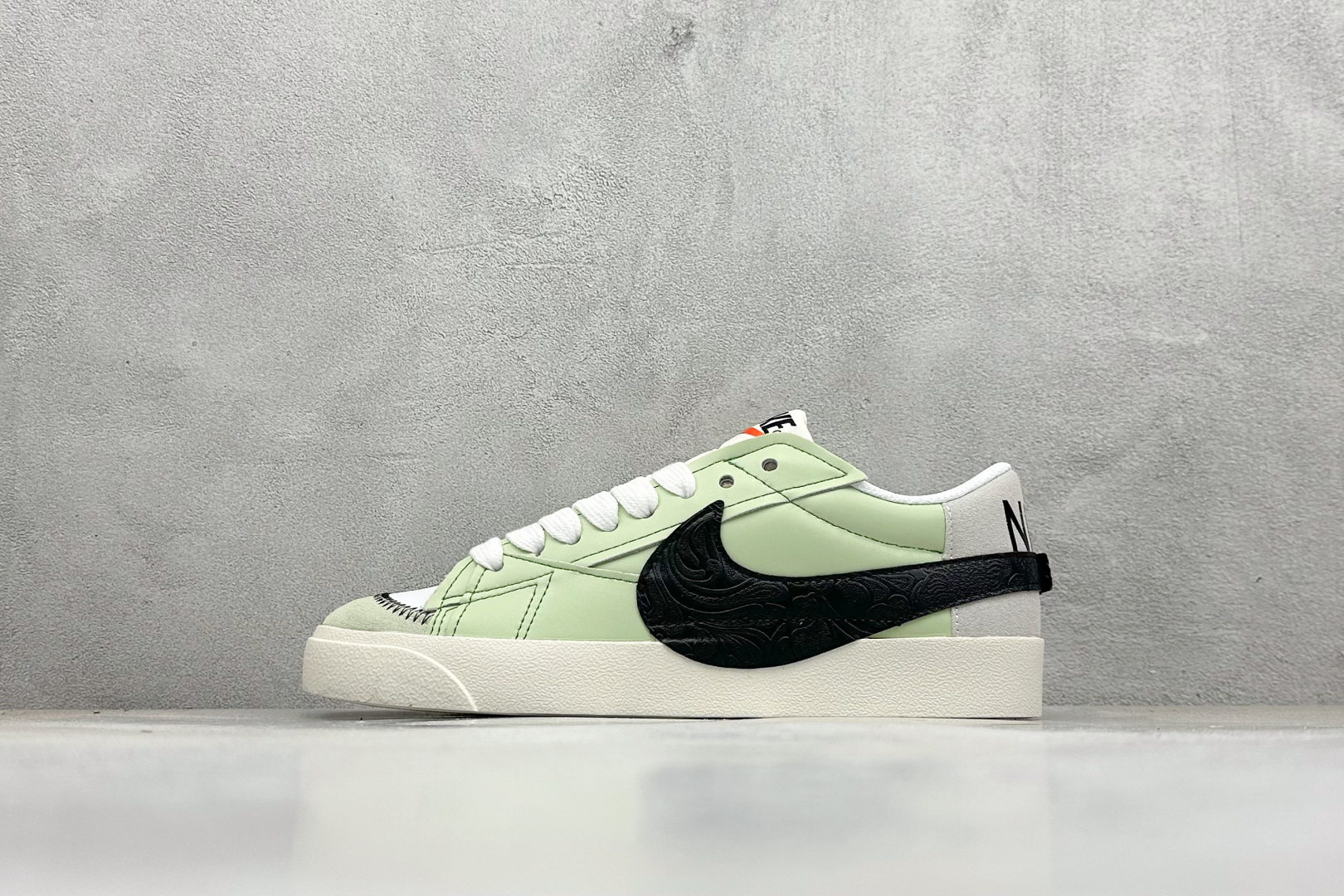 PG版Nike Blazer low 77 JUMBO 开括者大勾低帮休闲板鞋 DN2158-106