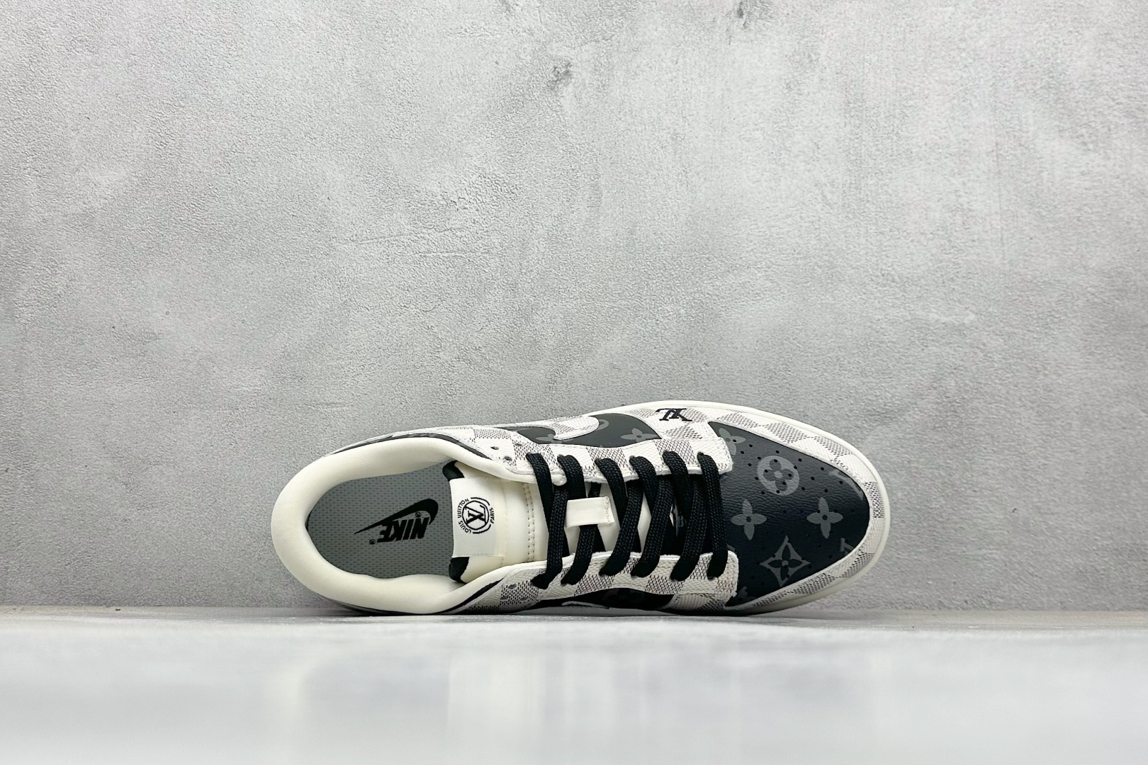 280 SC版Nike SB Dunk Low“LV联名——格纹雾灰” 高端定制 低帮休闲板鞋 SC0601-452