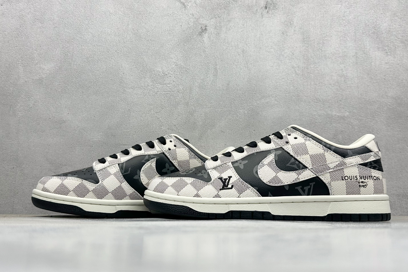 280 SC版Nike SB Dunk Low“LV联名——格纹雾灰” 高端定制 低帮休闲板鞋 SC0601-452