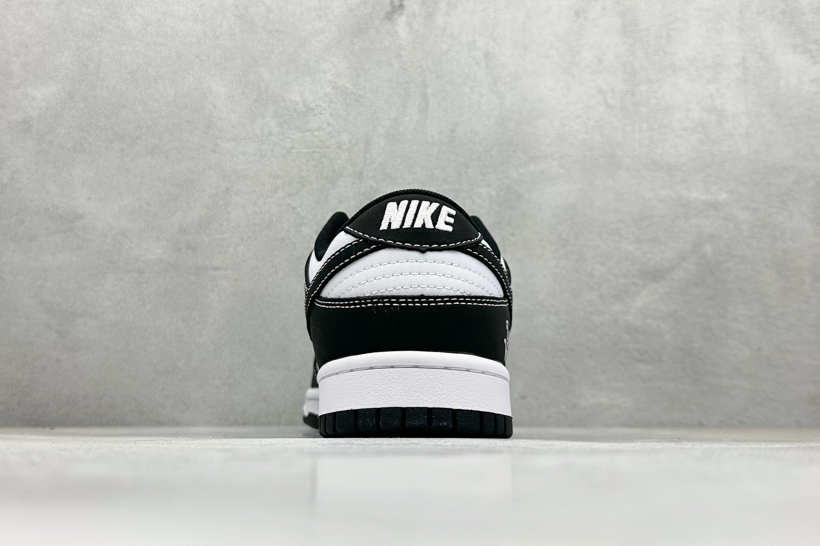 280 XC版Nike SB Dunk Low“LV联名——红标印花” 周年高端定制 低帮休闲板鞋 CS1688-129