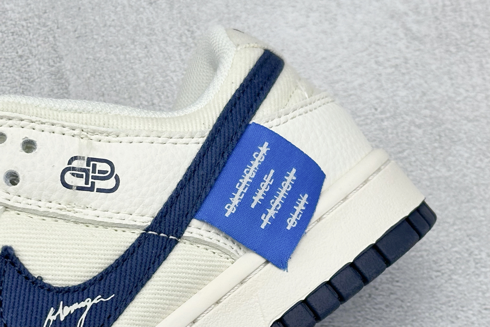 Nike SB Dunk Low 联名 米白帆布蓝钩 高端定制 低帮休闲板鞋 XD1588-230