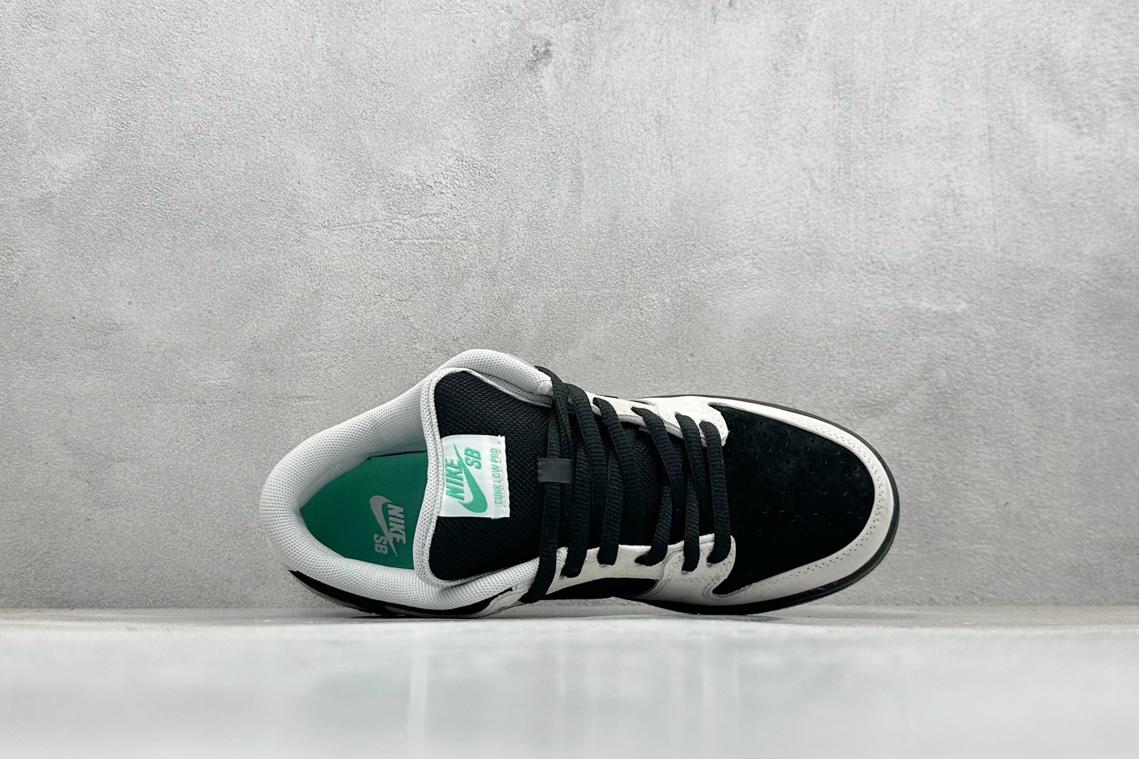 K版NIKE SB Dunk Low 灰黑白 HF3704-001