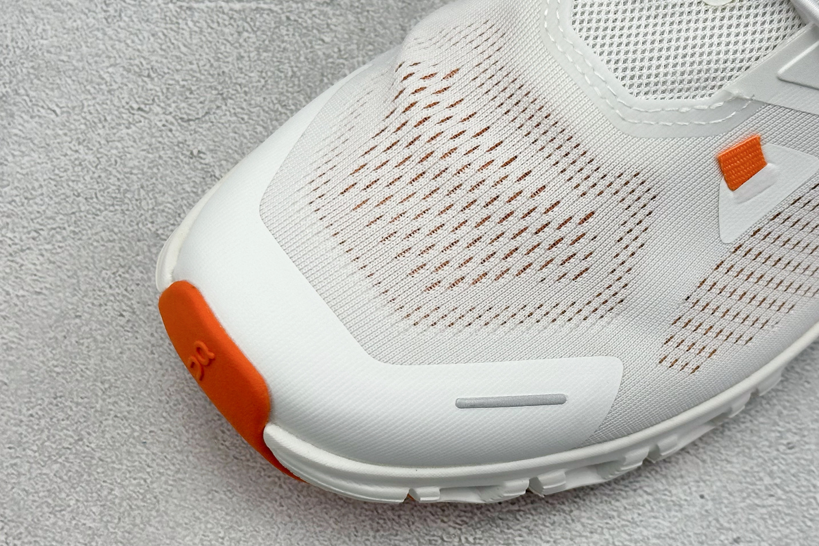 180 YH版ON 昂跑 On Cloud 6 系列 网面透气运动鞋跑步鞋 3MF1002