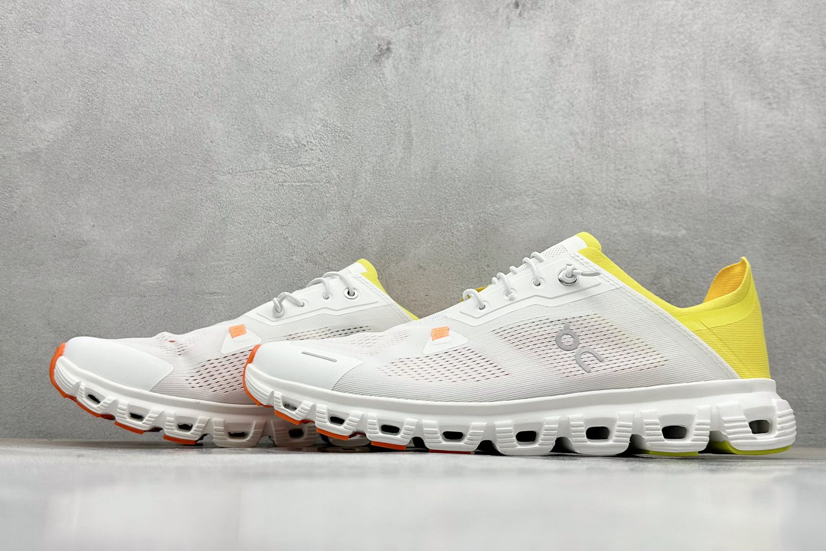 180 YH版ON 昂跑 On Cloud 6 系列 网面透气运动鞋跑步鞋 3MF1002