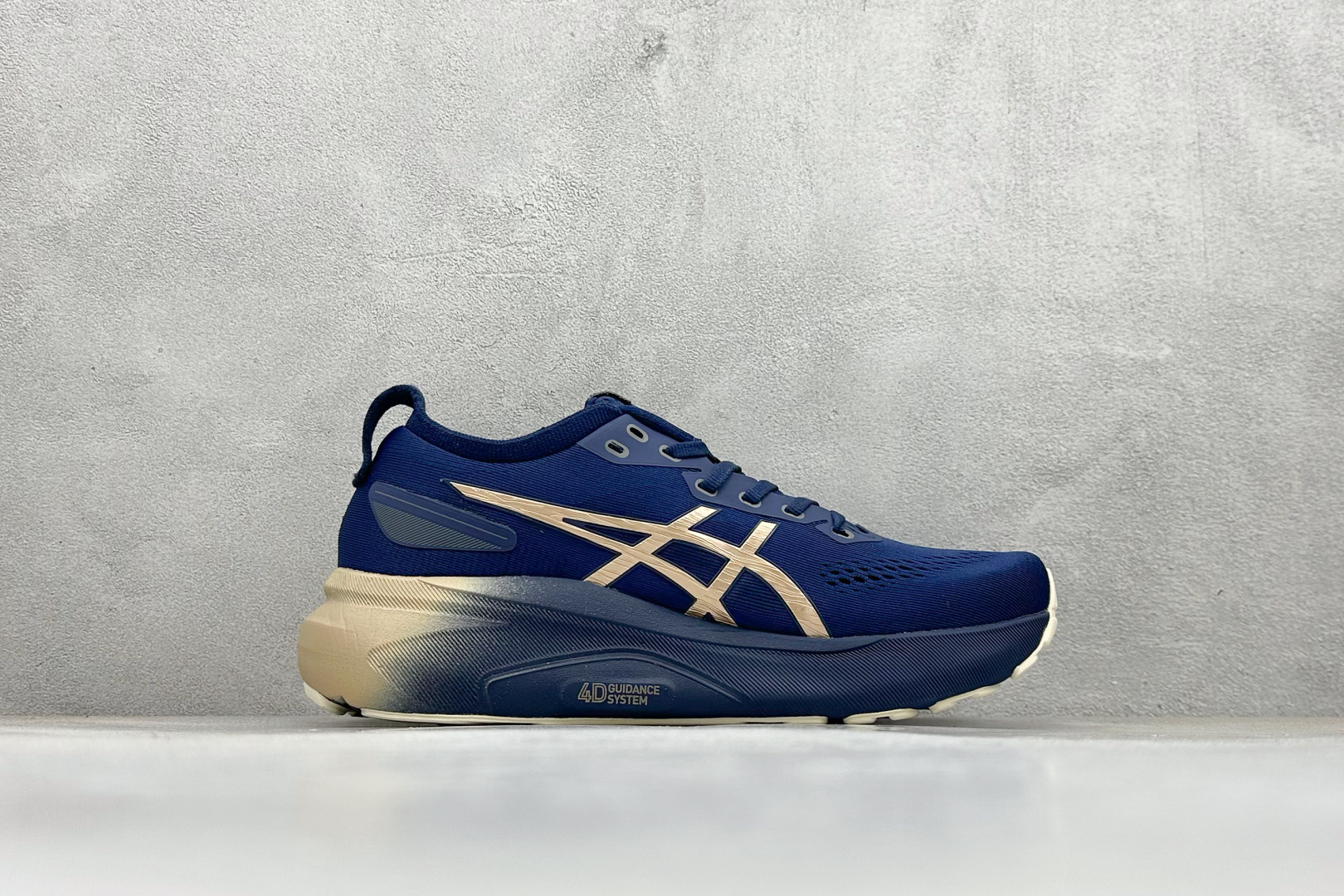 180 Asics Gel-Kayano 31代 亚瑟士运动休闲透气专业跑鞋 1011B950-400