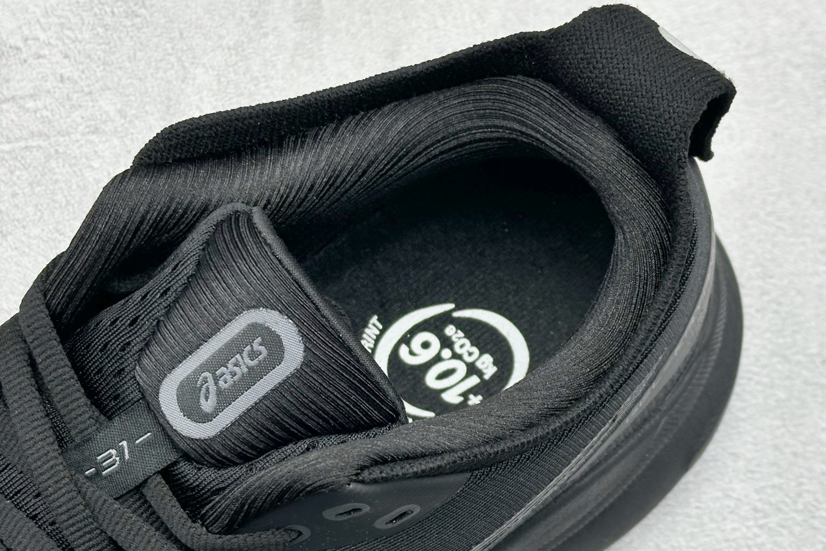 180 Asics Gel-Kayano 31代 亚瑟士运动休闲透气专业跑鞋 1011B867-001