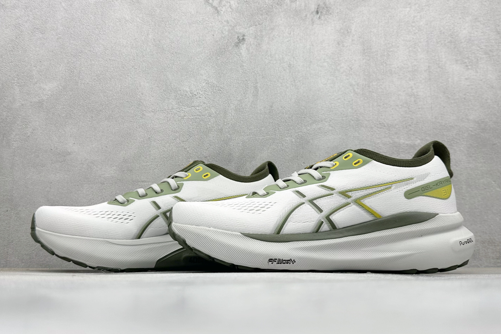 180 Asics Gel-Kayano 31代 亚瑟士运动休闲透气专业跑鞋 1011B995-020
