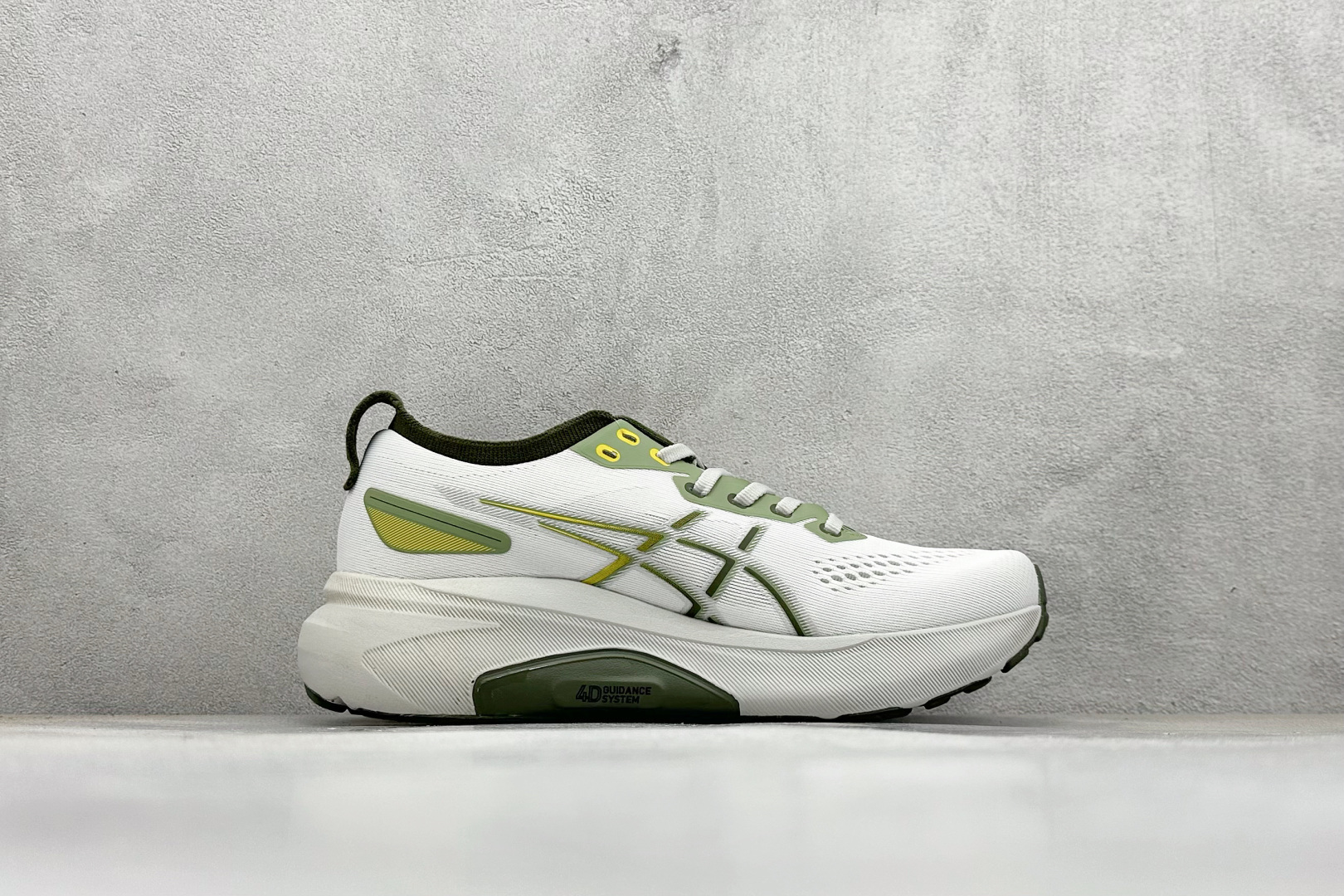 180 Asics Gel-Kayano 31代 亚瑟士运动休闲透气专业跑鞋 1011B995-020
