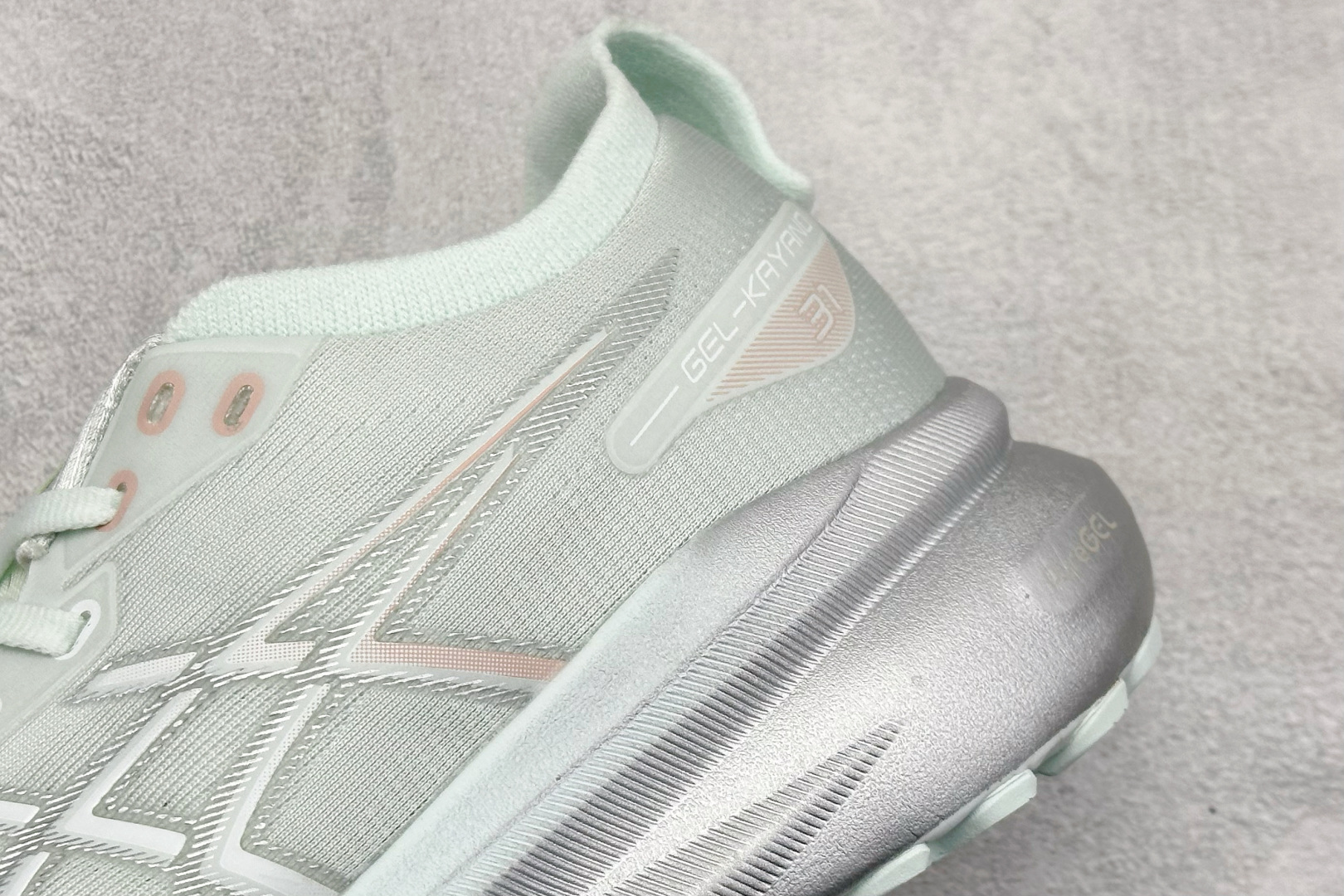 180 Asics Gel-Kayano 31代 亚瑟士运动休闲透气专业跑鞋 1011B867-302