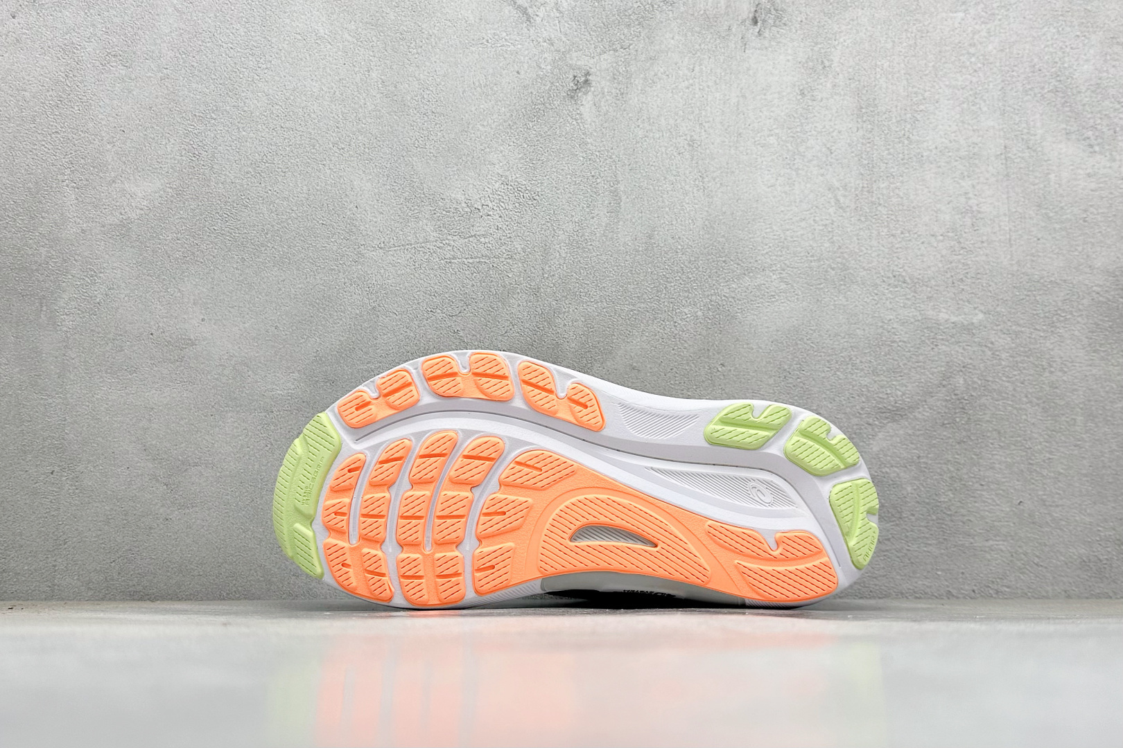 180 Asics Gel-Kayano 31代 亚瑟士运动休闲透气专业跑鞋 1011B867-003