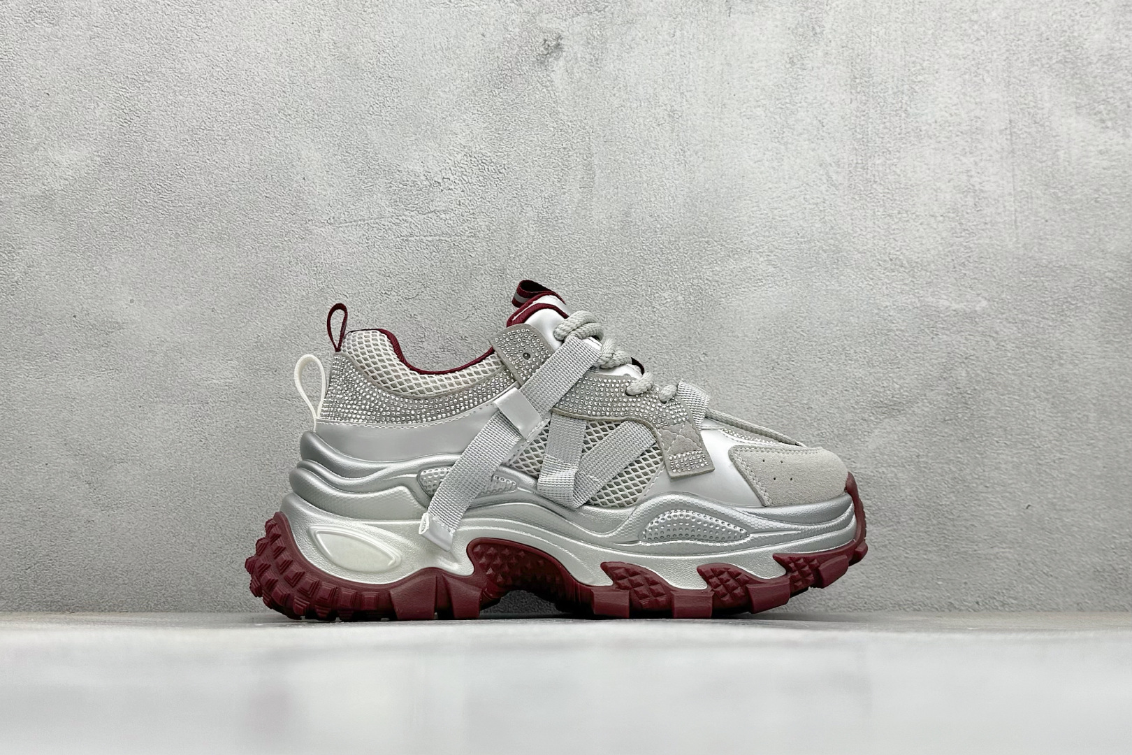 220 GG-CC Chunky Low安哥拉红镶钻休闲运动厚底增高老爹鞋