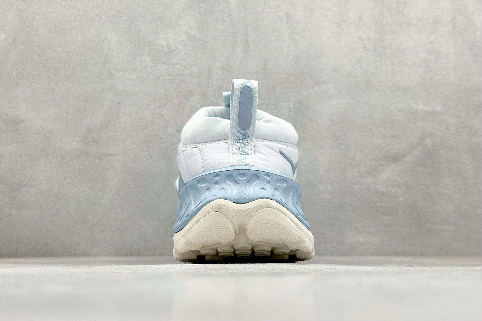 HOKA ONE ONE Ora Primo 内里薄绒 秋冬季保暖半拖这款鞋无论从脚感上 设计上都是顶流
