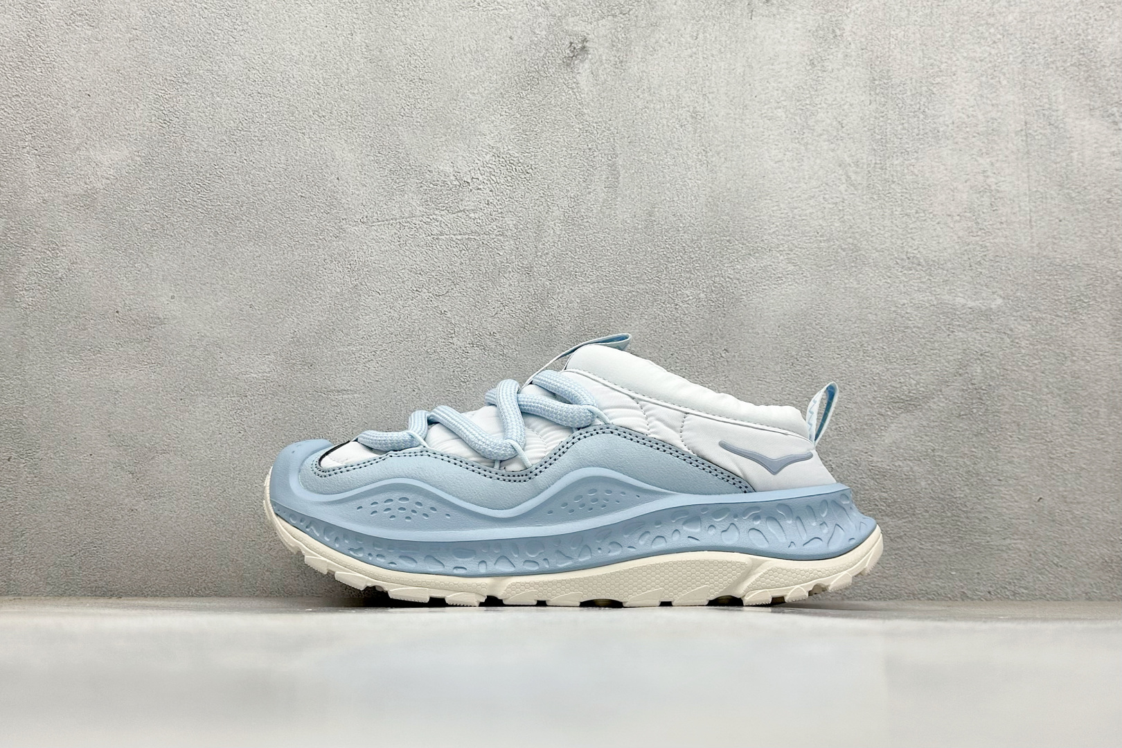 HOKA ONE ONE Ora Primo 内里薄绒 秋冬季保暖半拖这款鞋无论从脚感上 设计上都是顶流