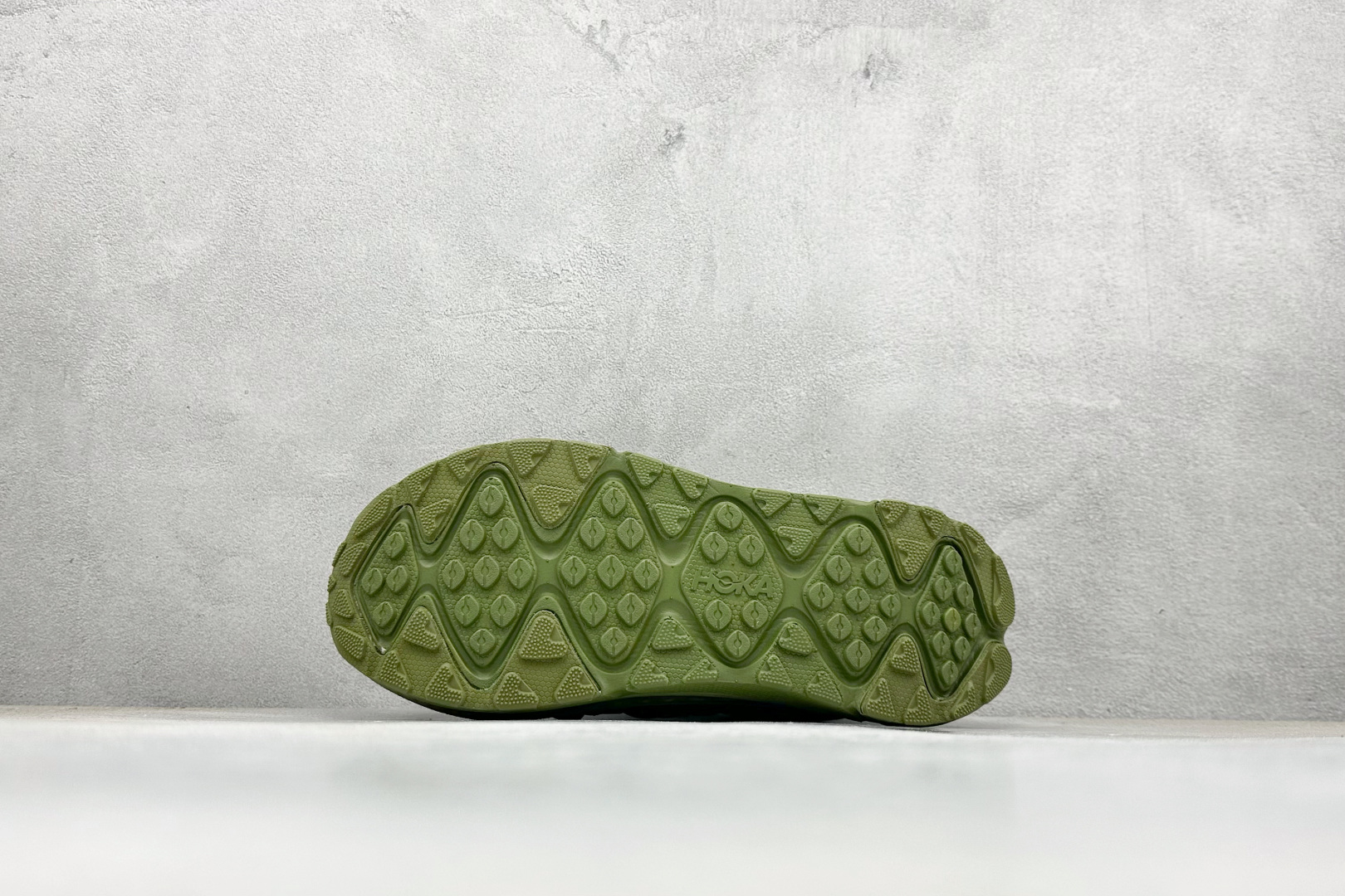 HOKA ONE ONE Ora Primo 内里薄绒 秋冬季保暖半拖这款鞋无论从脚感上 设计上都是顶流