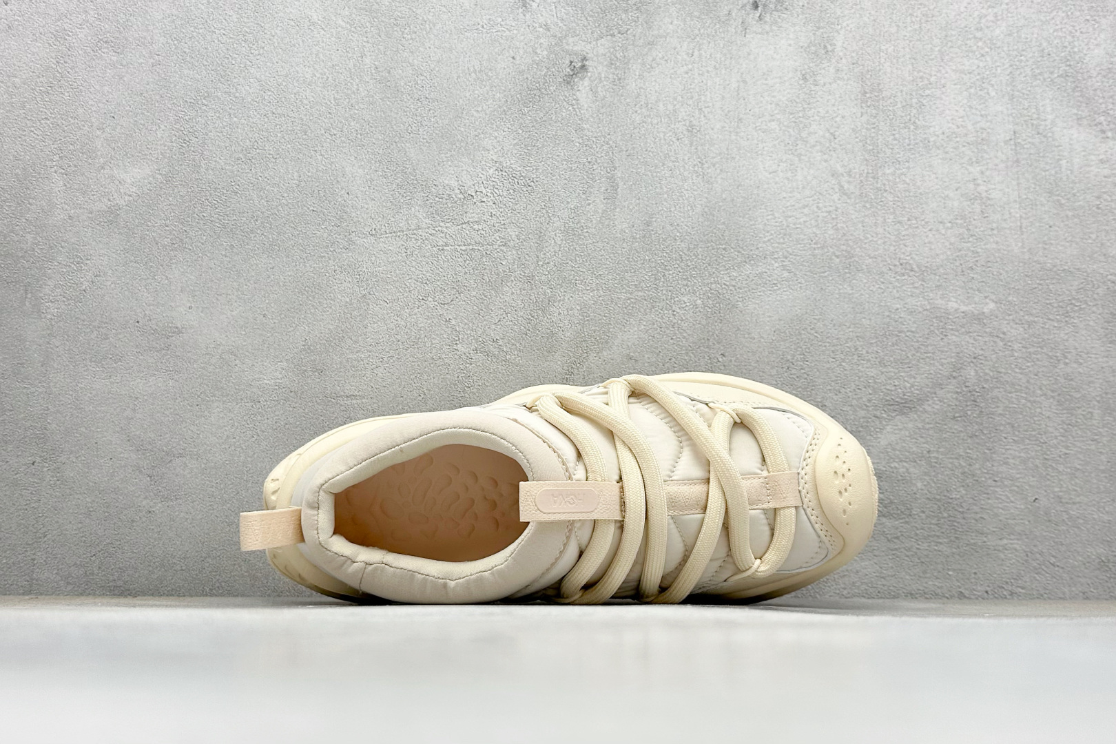 HOKA ONE ONE Ora Primo 内里薄绒 秋冬季保暖半拖这款鞋无论从脚感上 设计上都是顶流