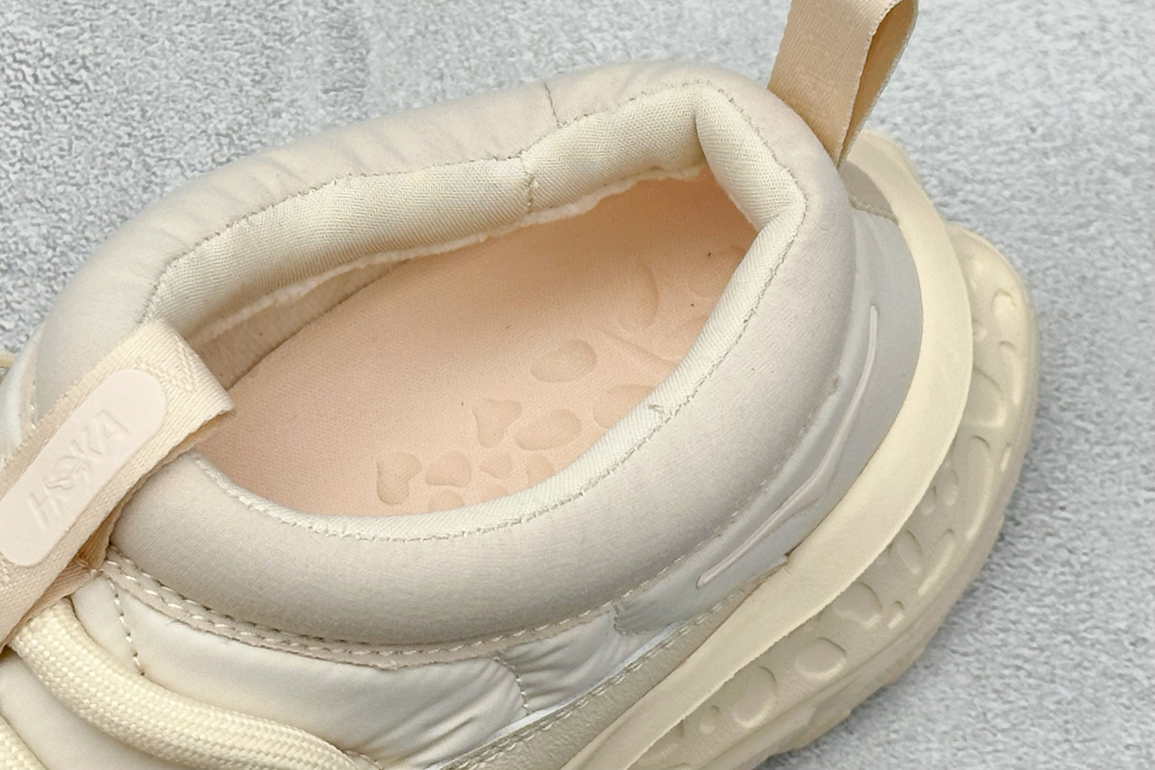 HOKA ONE ONE Ora Primo 内里薄绒 秋冬季保暖半拖这款鞋无论从脚感上 设计上都是顶流
