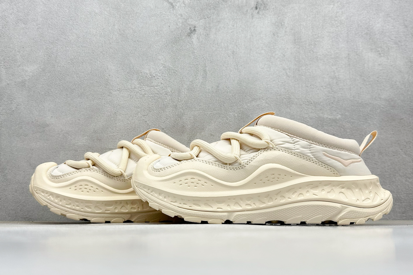 HOKA ONE ONE Ora Primo 内里薄绒 秋冬季保暖半拖这款鞋无论从脚感上 设计上都是顶流