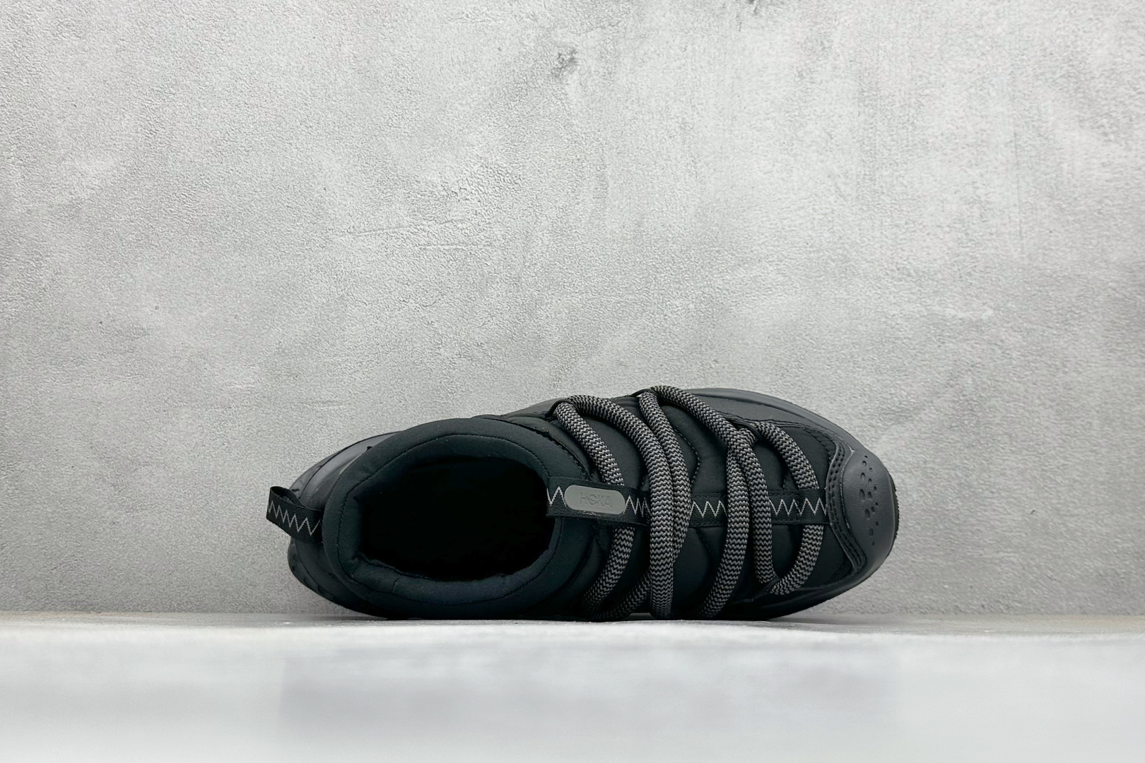 HOKA ONE ONE Ora Primo 内里薄绒 秋冬季保暖半拖这款鞋无论从脚感上 设计上都是顶流