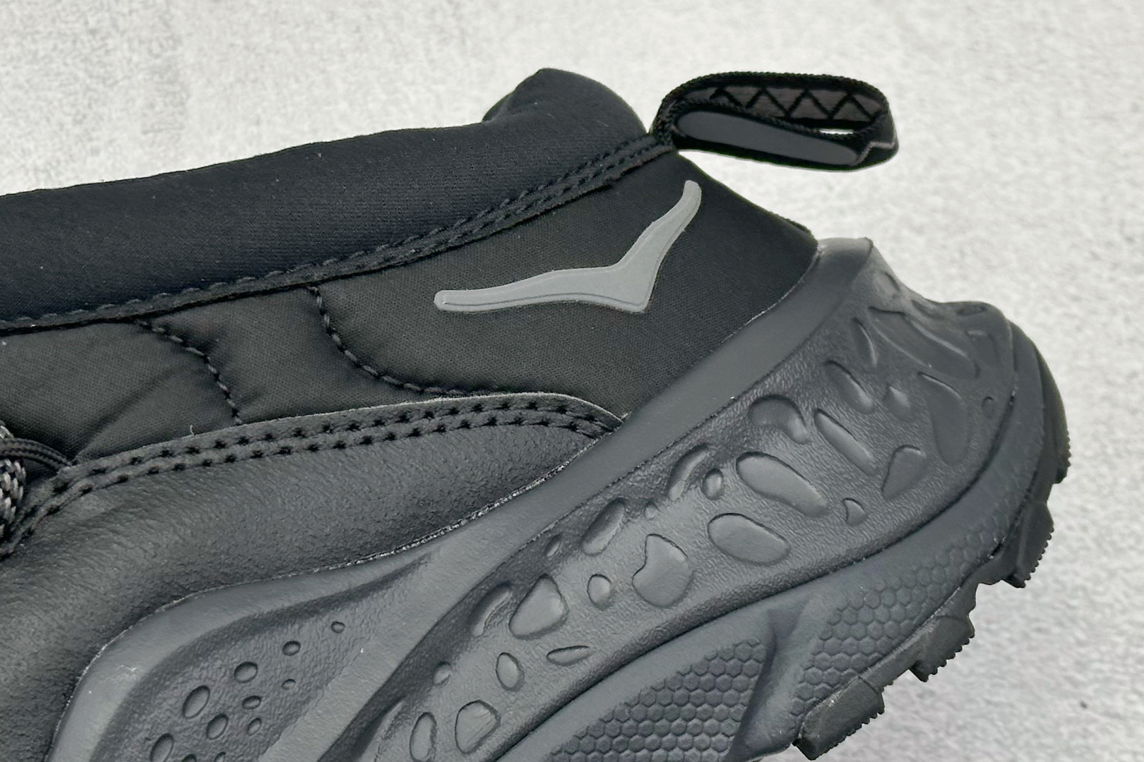 HOKA ONE ONE Ora Primo 内里薄绒 秋冬季保暖半拖这款鞋无论从脚感上 设计上都是顶流