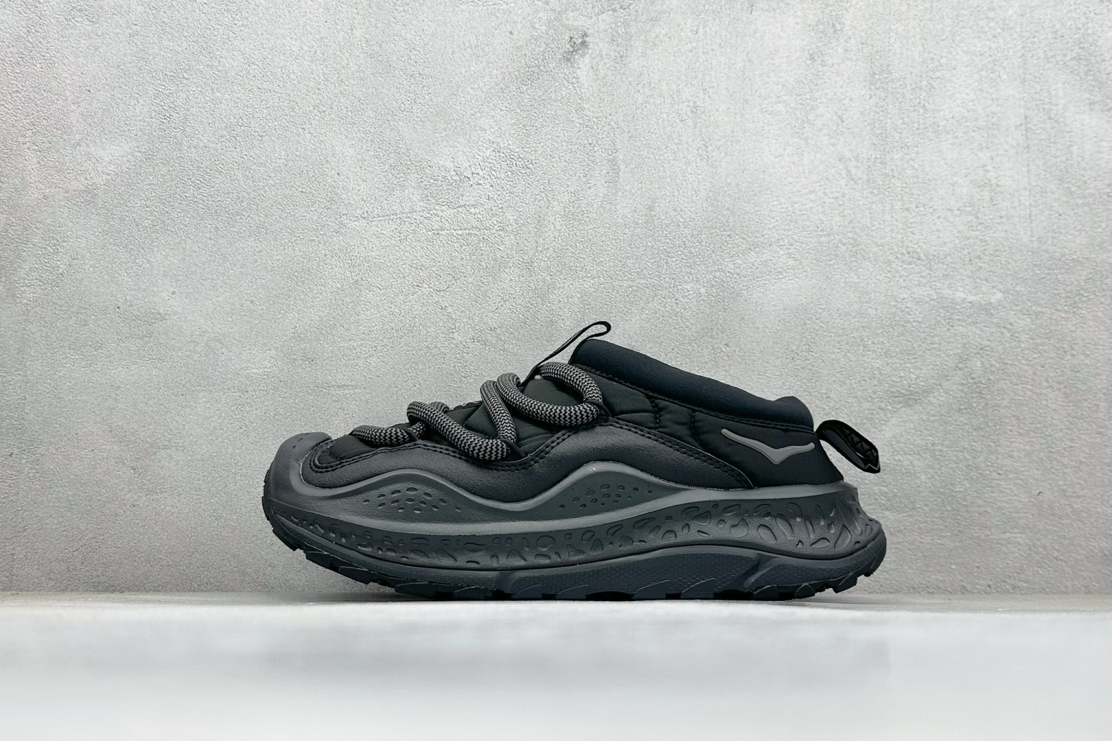 HOKA ONE ONE Ora Primo 内里薄绒 秋冬季保暖半拖这款鞋无论从脚感上 设计上都是顶流