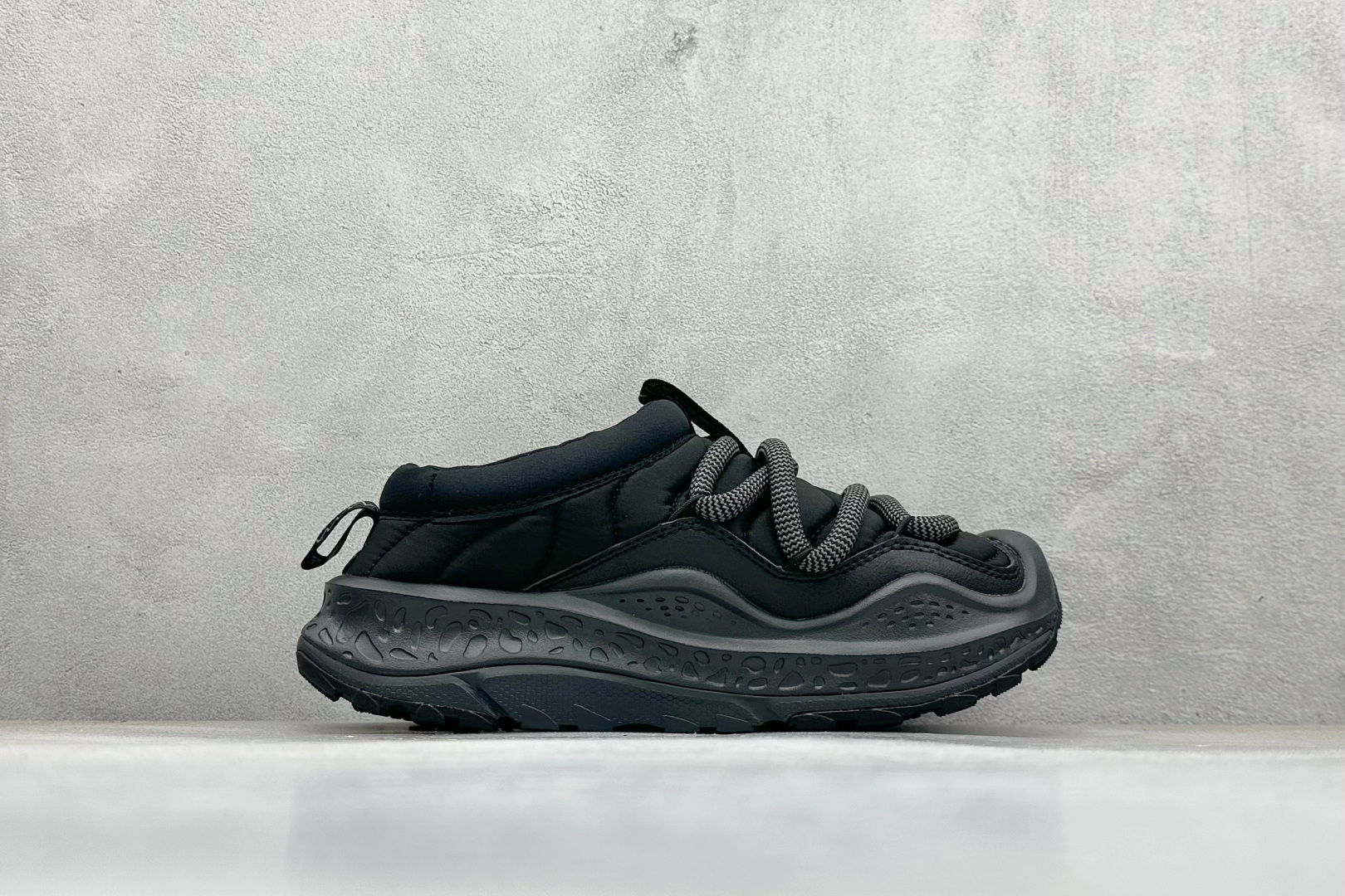 HOKA ONE ONE Ora Primo 内里薄绒 秋冬季保暖半拖这款鞋无论从脚感上 设计上都是顶流