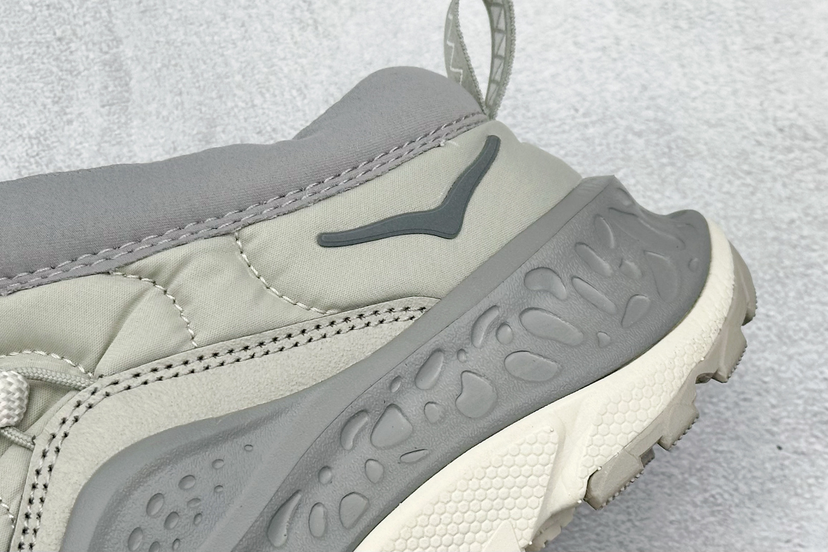 HOKA ONE ONE Ora Primo 内里薄绒 秋冬季保暖半拖这款鞋无论从脚感上 设计上都是顶流