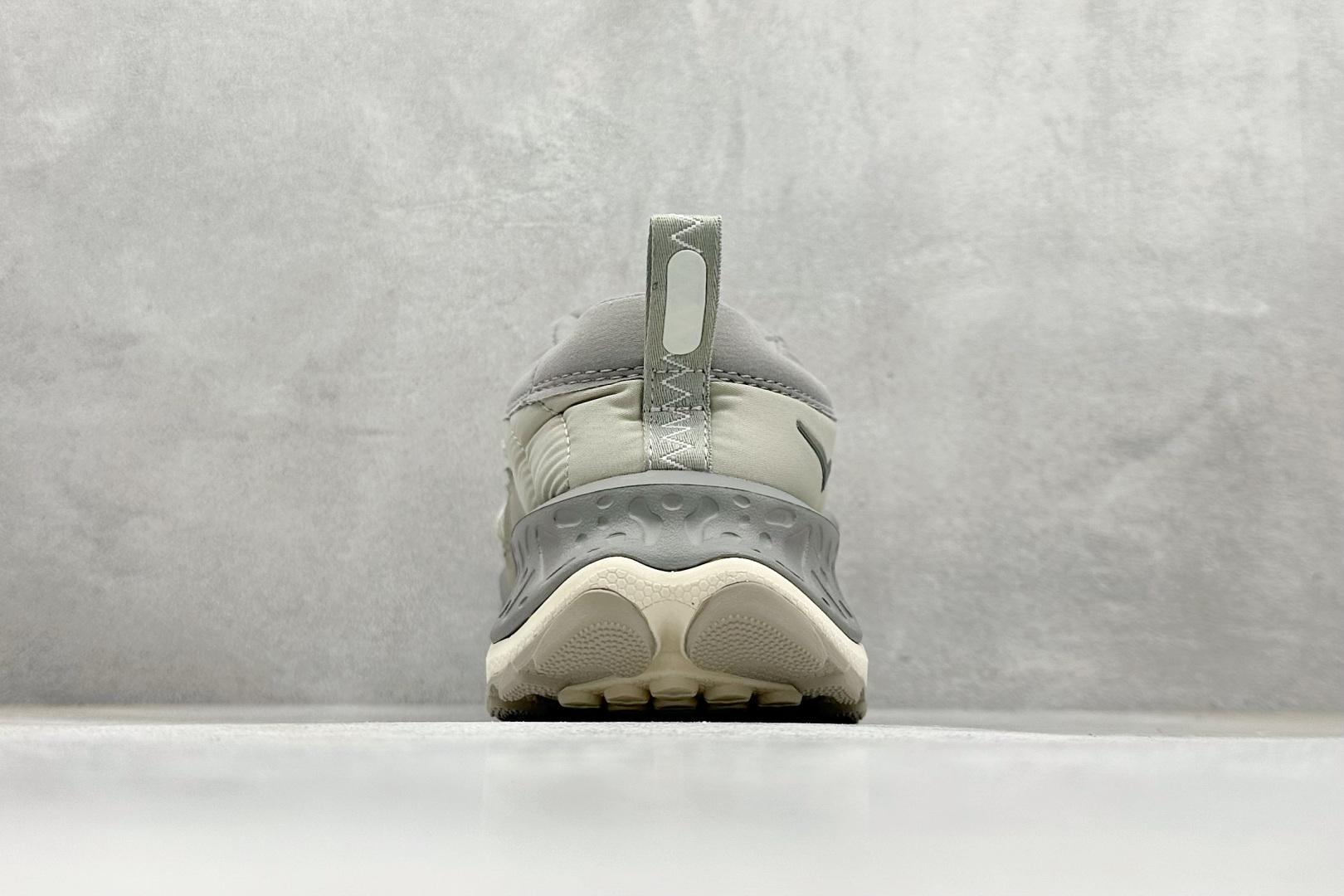 HOKA ONE ONE Ora Primo 内里薄绒 秋冬季保暖半拖这款鞋无论从脚感上 设计上都是顶流