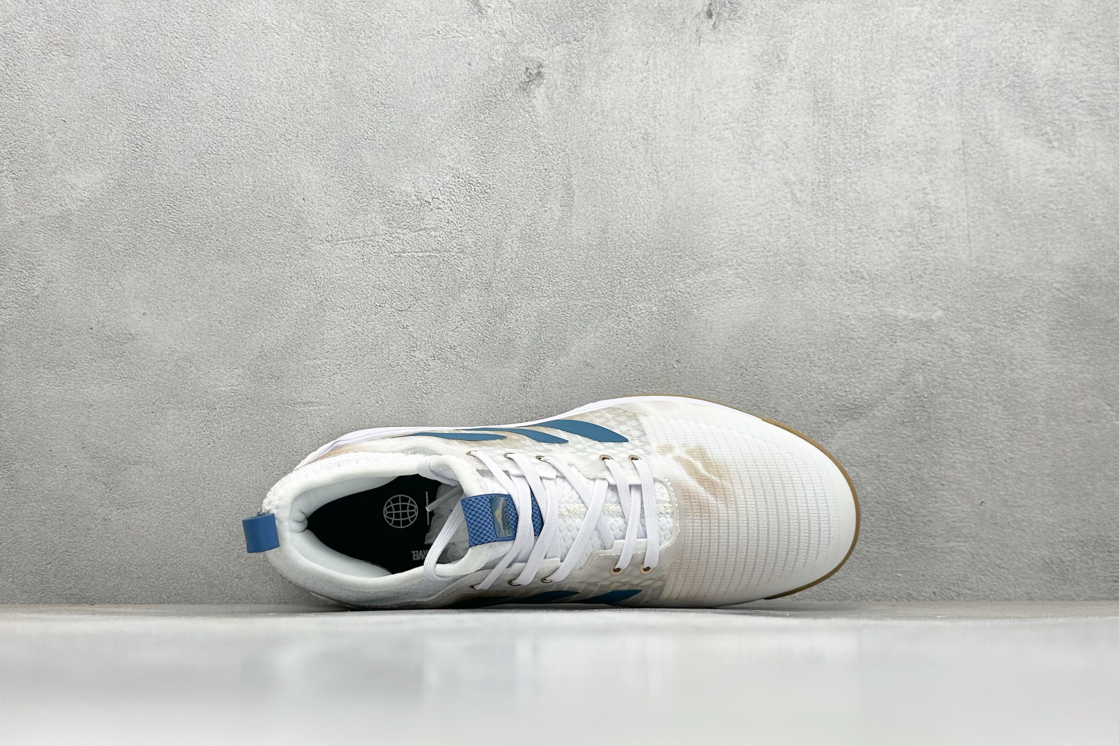 ADIDAS CRAZYFLIGHT MID 运动鞋 减震防滑 针织网面设计 鞋底采用真爆颗粒 三层组合大底 舒适透气 GW5099 ADIDAS CRAZYFLIGHT MID 运动鞋 减震防滑 针织网面设计 鞋底采用真爆颗粒 三层组合大底 舒适透气 GW5099