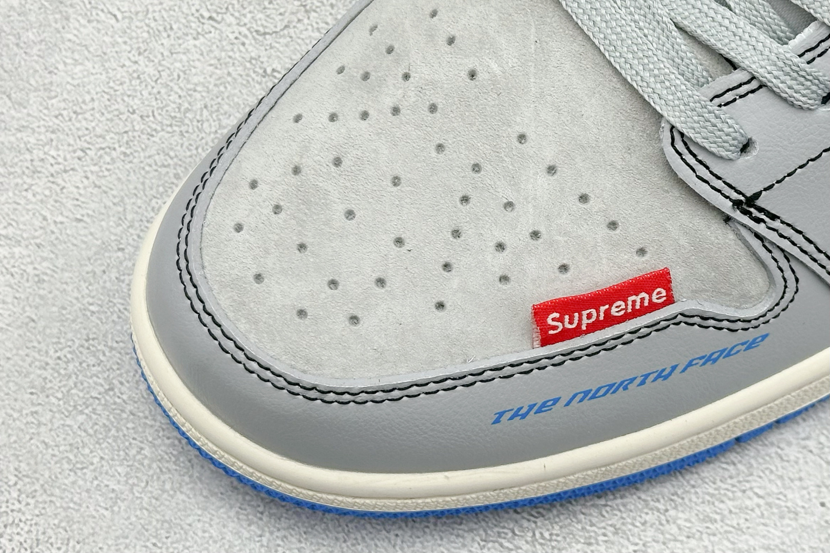 Travis Scott x Nike Air Jordan 1 Low x 北面联名 LD2025-002 Travis Scott x Nike Air Jordan 1 Low x 北面联名 LD2025-002