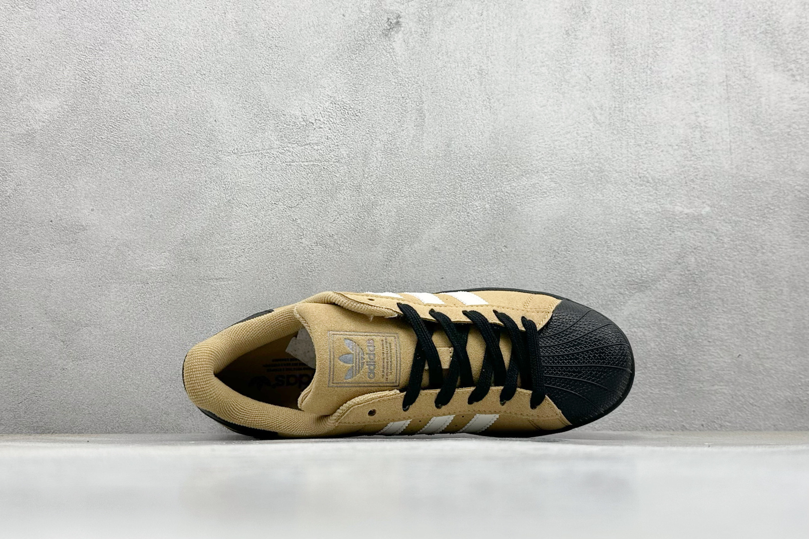 Adidas Originals Superstar Vintage 贝壳头休闲板鞋 JQ3221