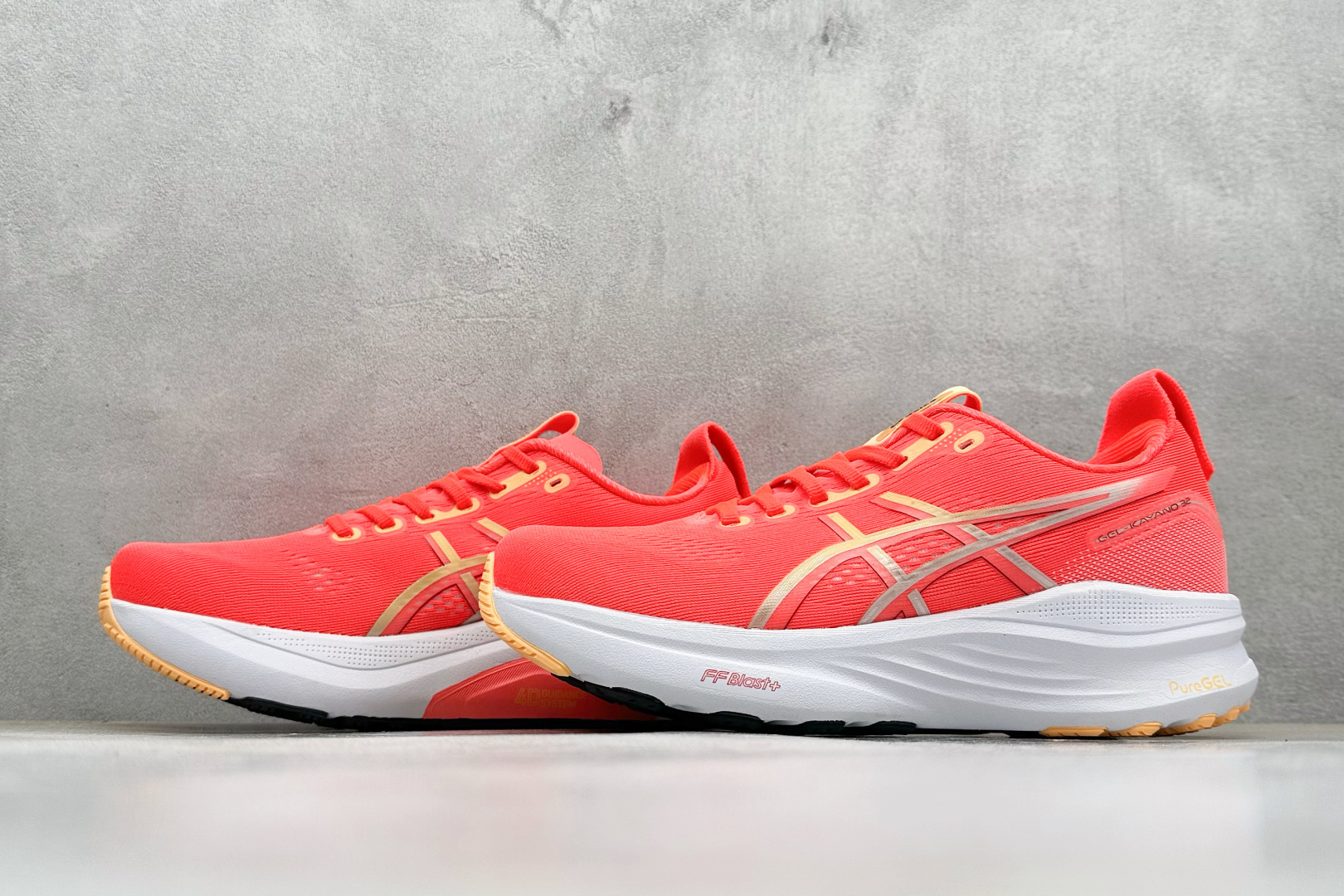 180 Asics Gel-Kayano 32代 亚瑟士运动休闲透气专业跑鞋 1011C052-600