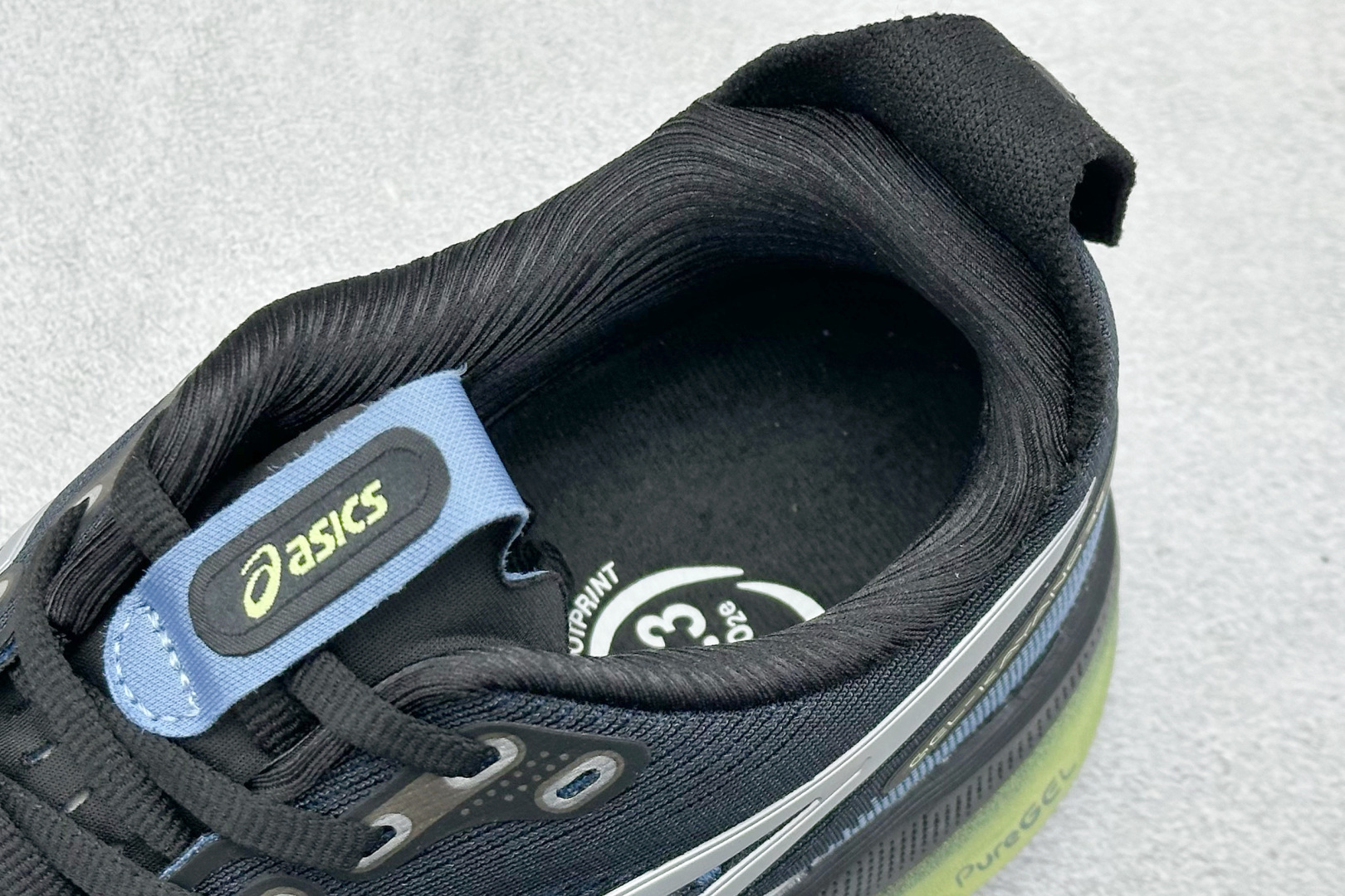 180 Asics Gel-Kayano 32代 亚瑟士运动休闲透气专业跑鞋 1011C130-001