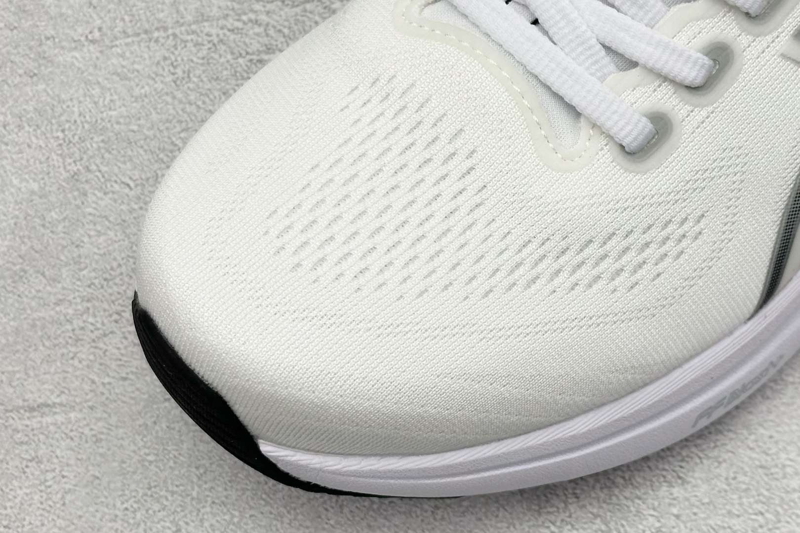 180 Asics Gel-Kayano 32代 亚瑟士运动休闲透气专业跑鞋 1011C052-100