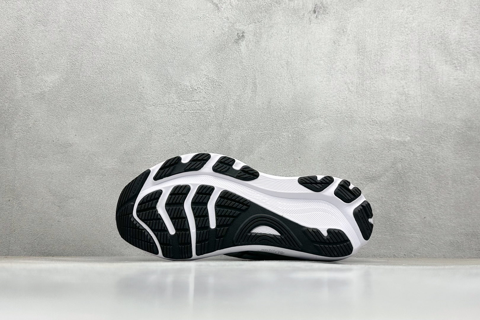 180 Asics Gel-Kayano 32代 亚瑟士运动休闲透气专业跑鞋 1011C052-100