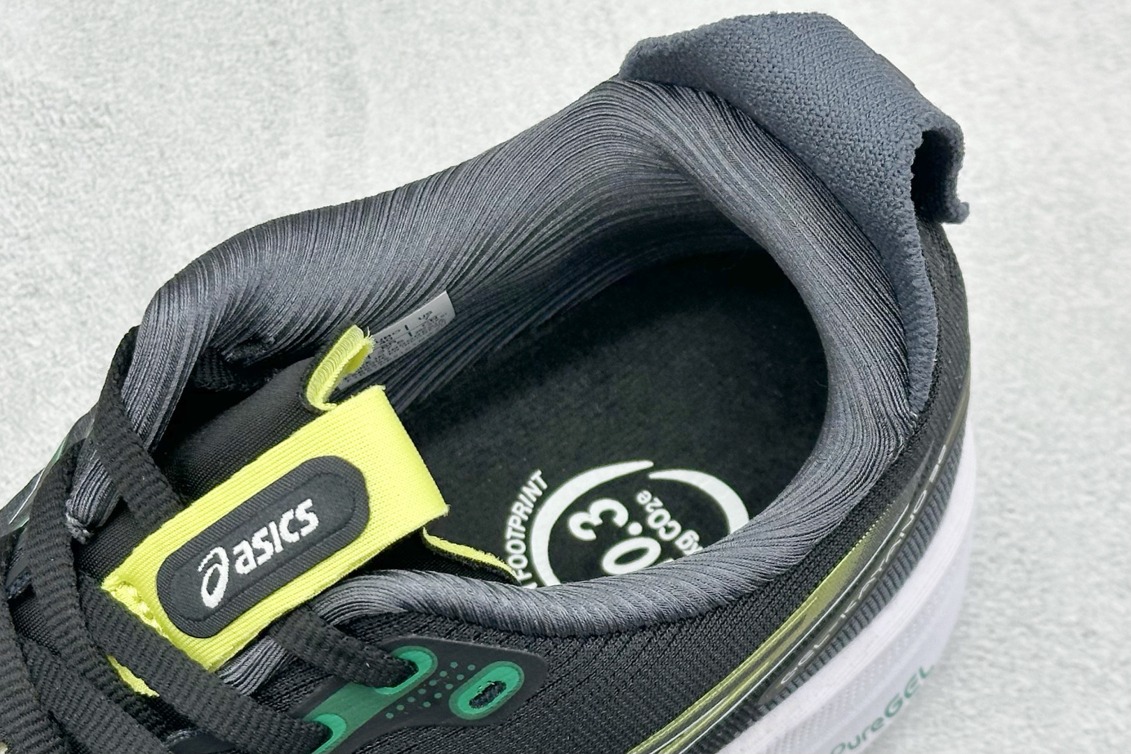 180 Asics Gel-Kayano 32代 亚瑟士运动休闲透气专业跑鞋 1011C052-003