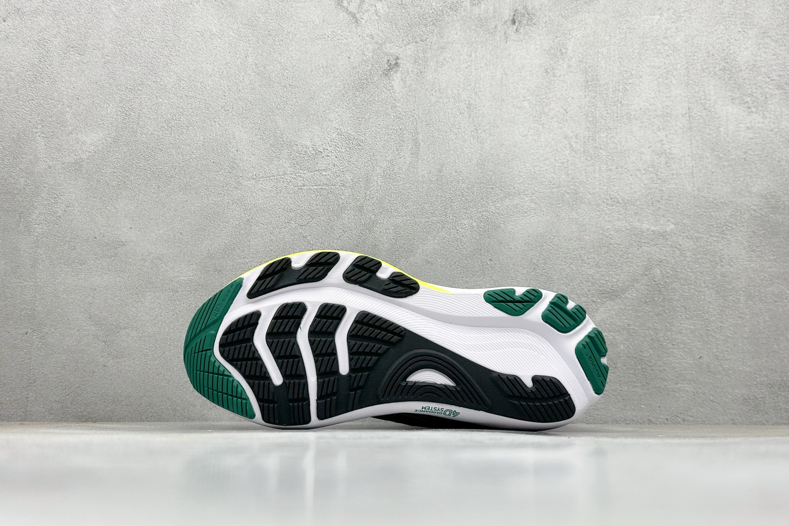 180 Asics Gel-Kayano 32代 亚瑟士运动休闲透气专业跑鞋 1011C052-003