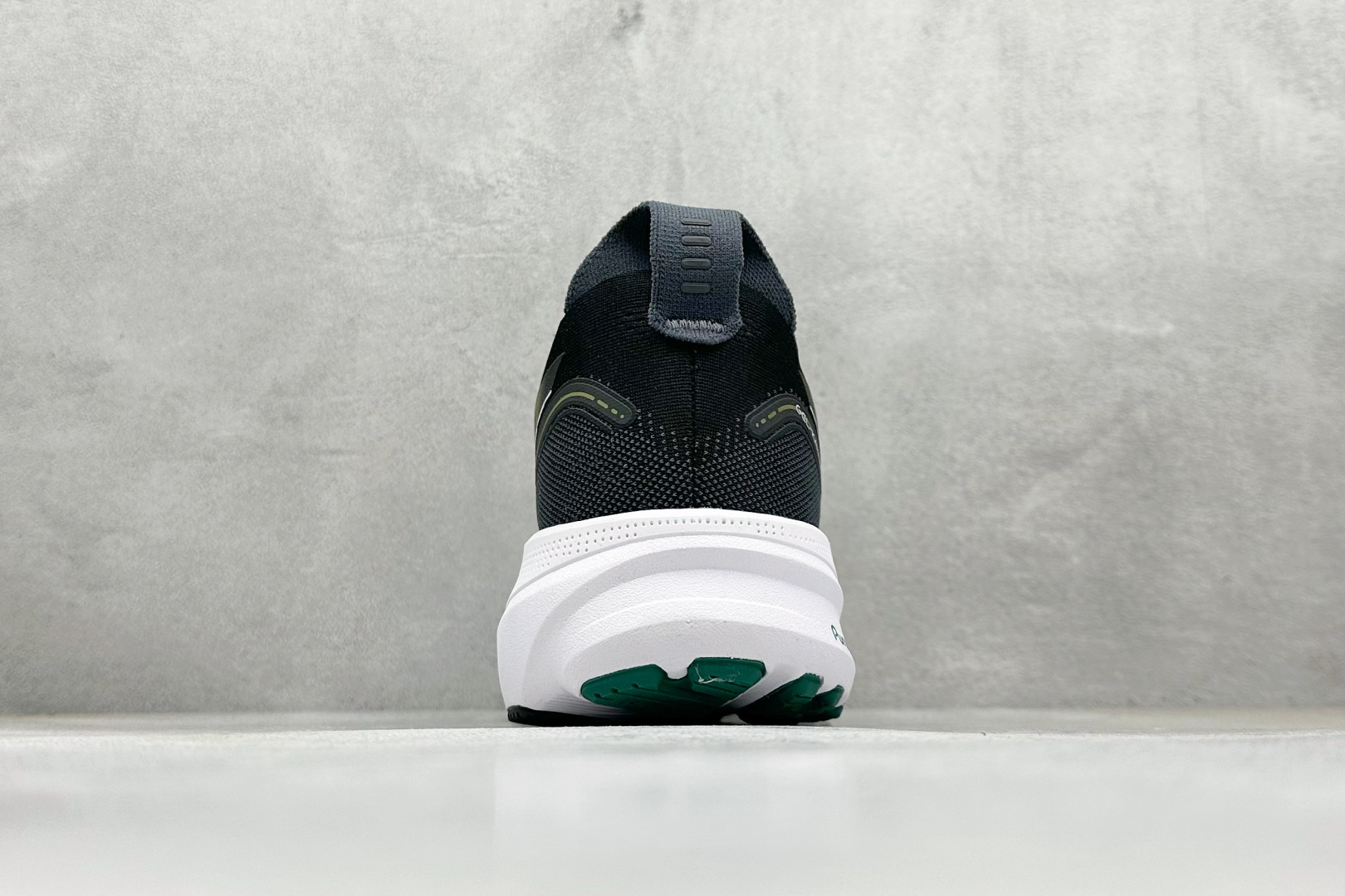 180 Asics Gel-Kayano 32代 亚瑟士运动休闲透气专业跑鞋 1011C052-003